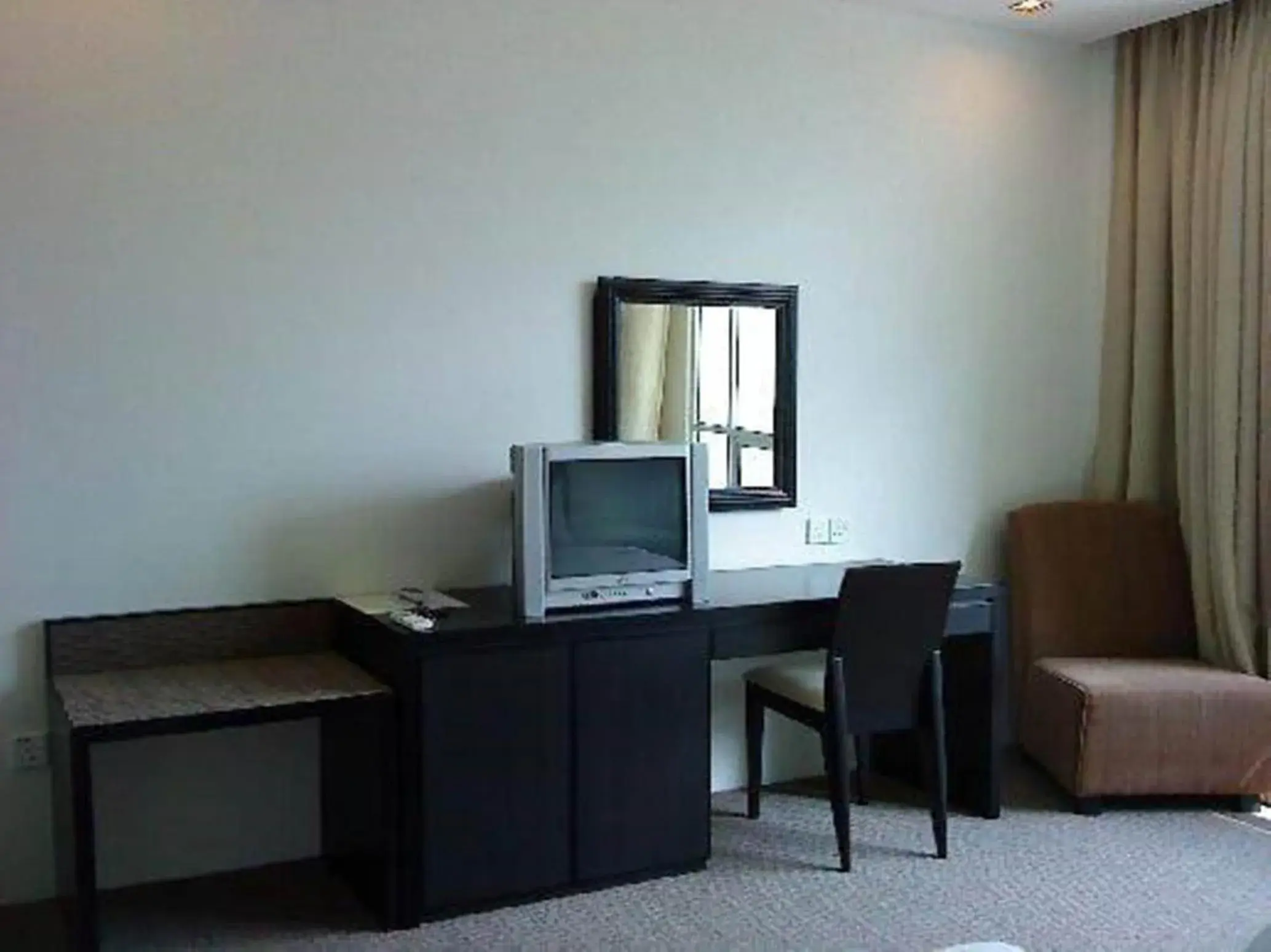 Deluxe King Room (Upper Floor) in Straits View Hotel JB Deluxe King Room (Upper Floor) in Straits View Hotel JB