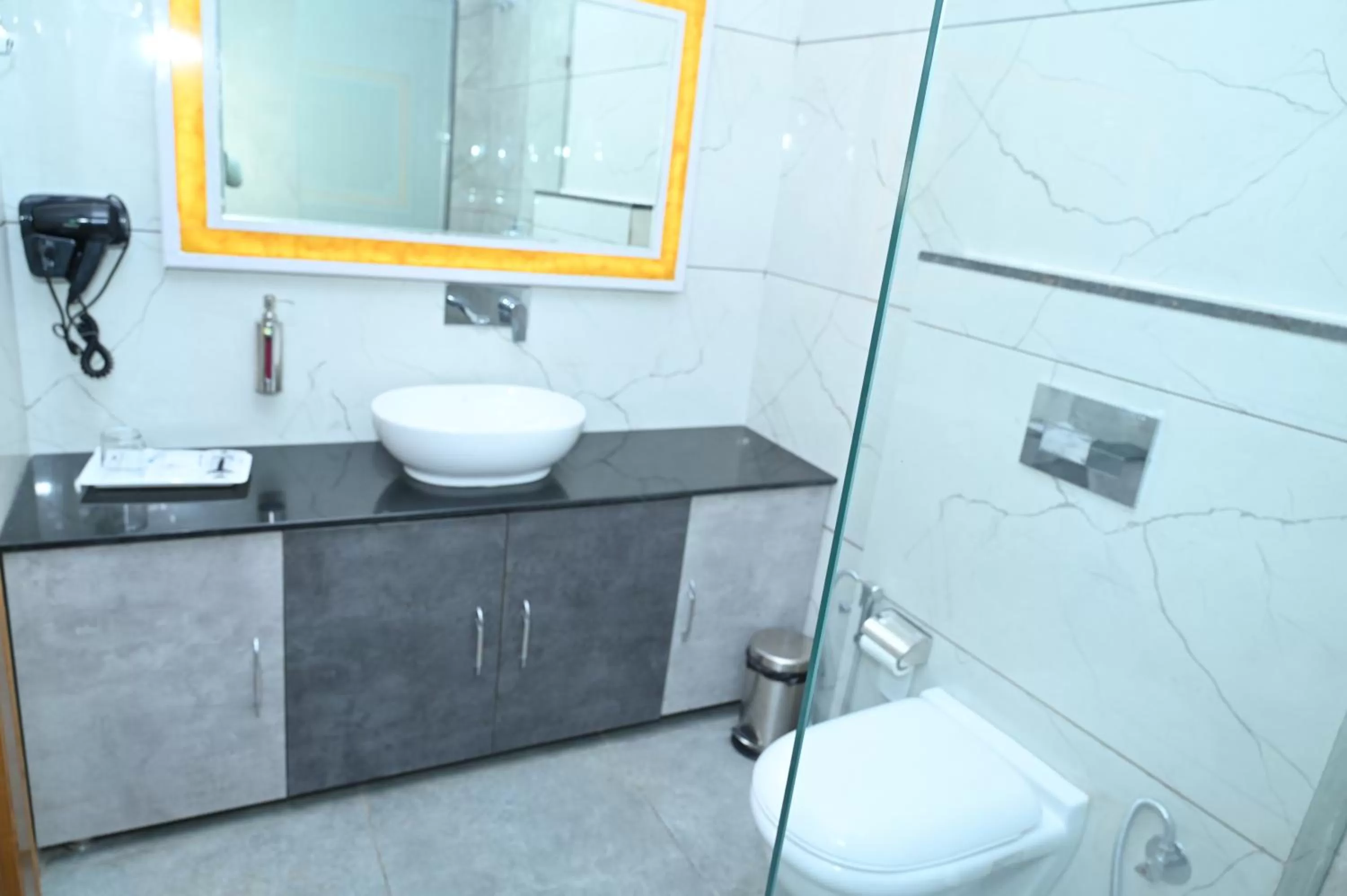 Bathroom in Hotel Vasdaa Grand