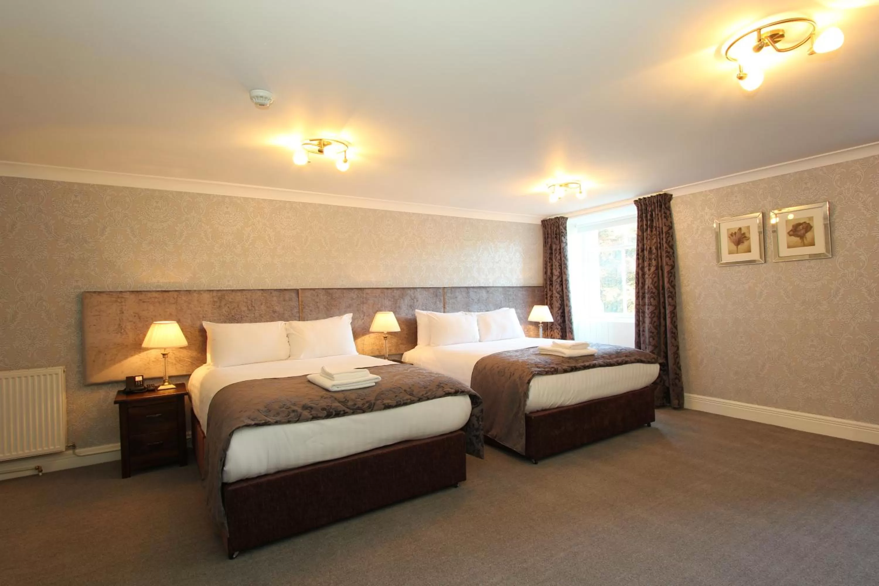 Coffee/tea facilities, Bed in The Atholl Palace