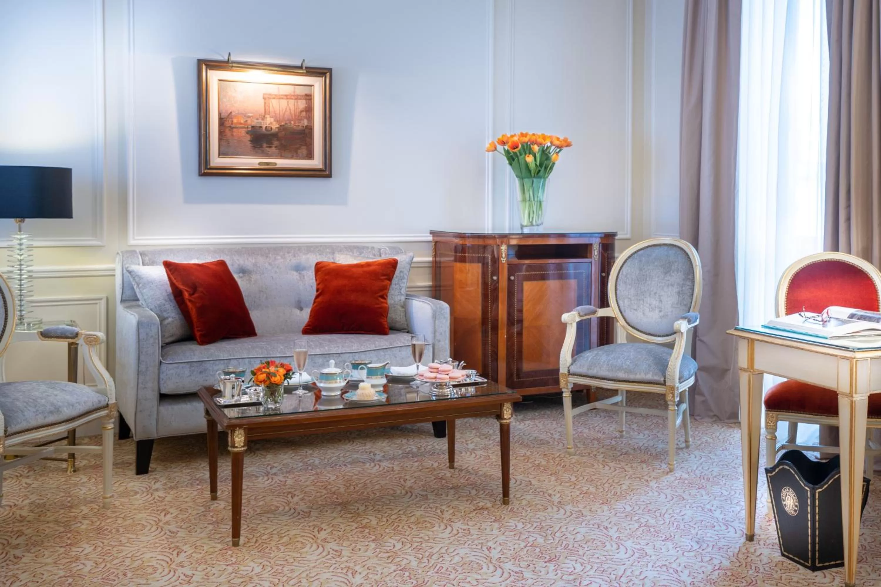 Seating area in Alvear Palace Hotel - Leading Hotels of the World