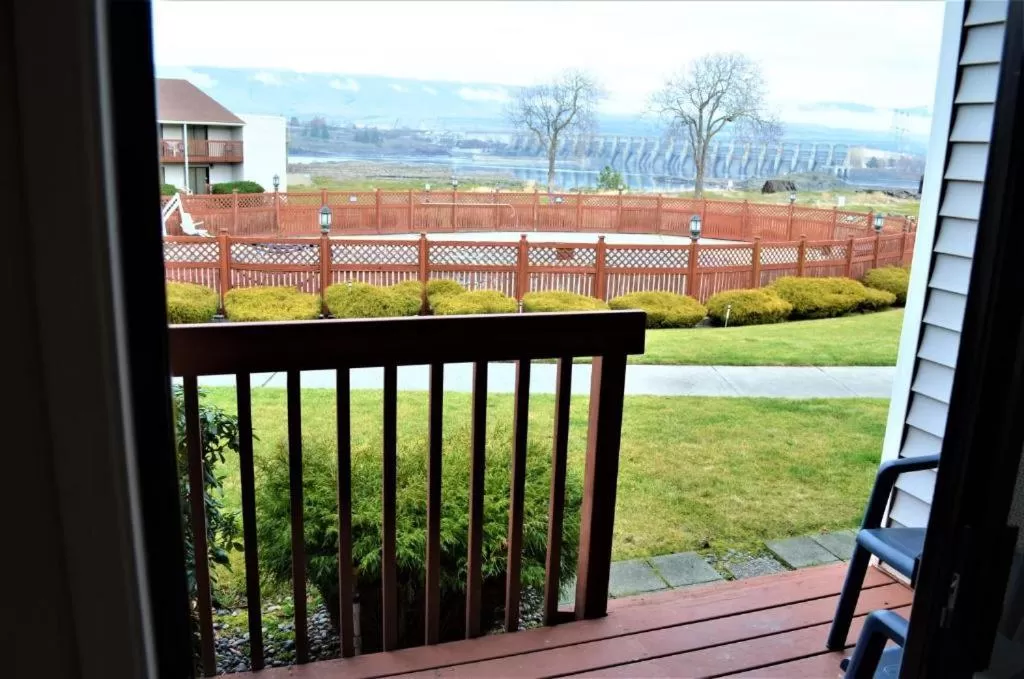 View (from property/room) in Shilo Inns Suites The Dalles