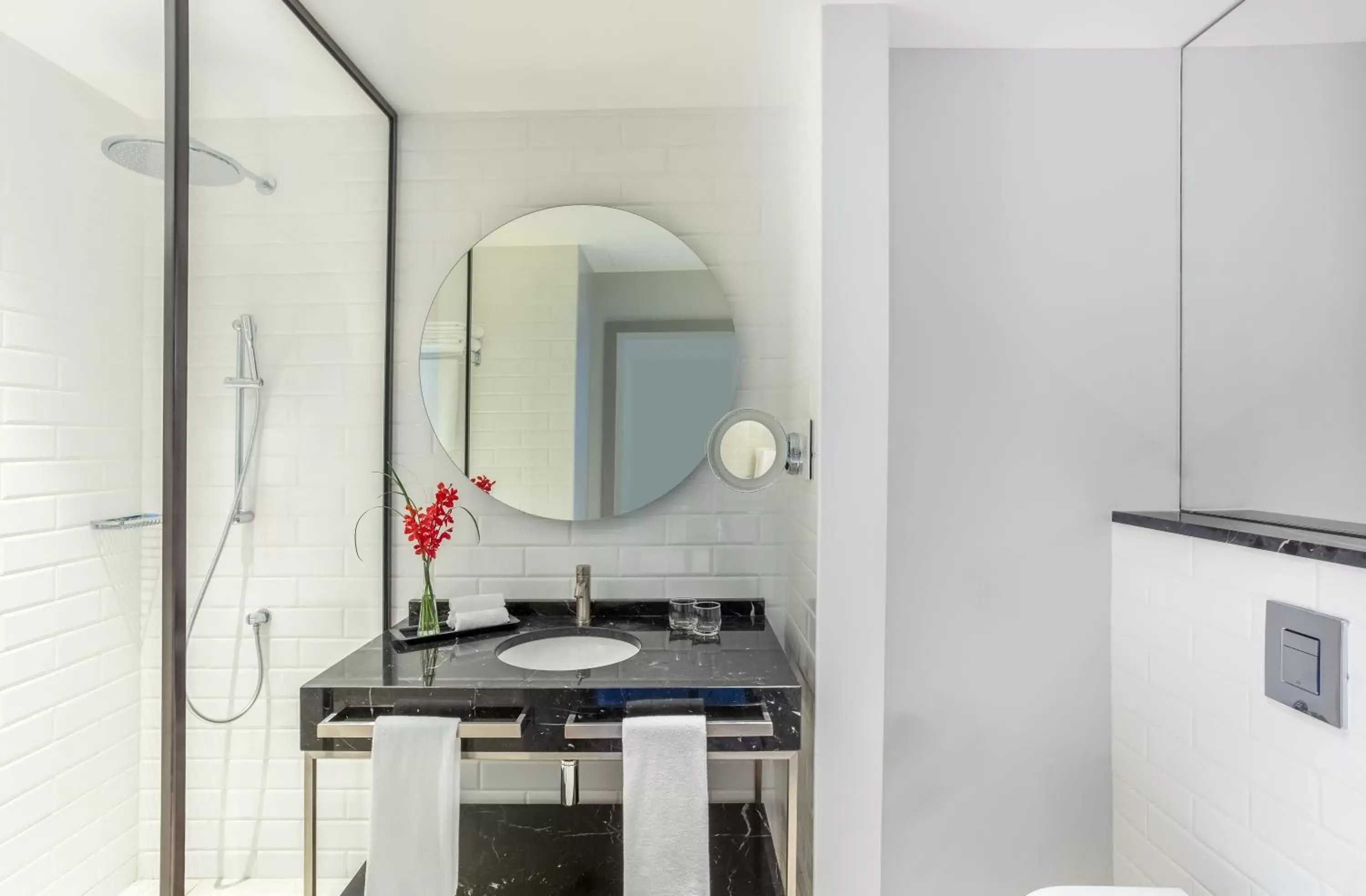 Standard King Room in InterContinental Amman Jordan by IHG Standard King Room in InterContinental Amman Jordan by IHG