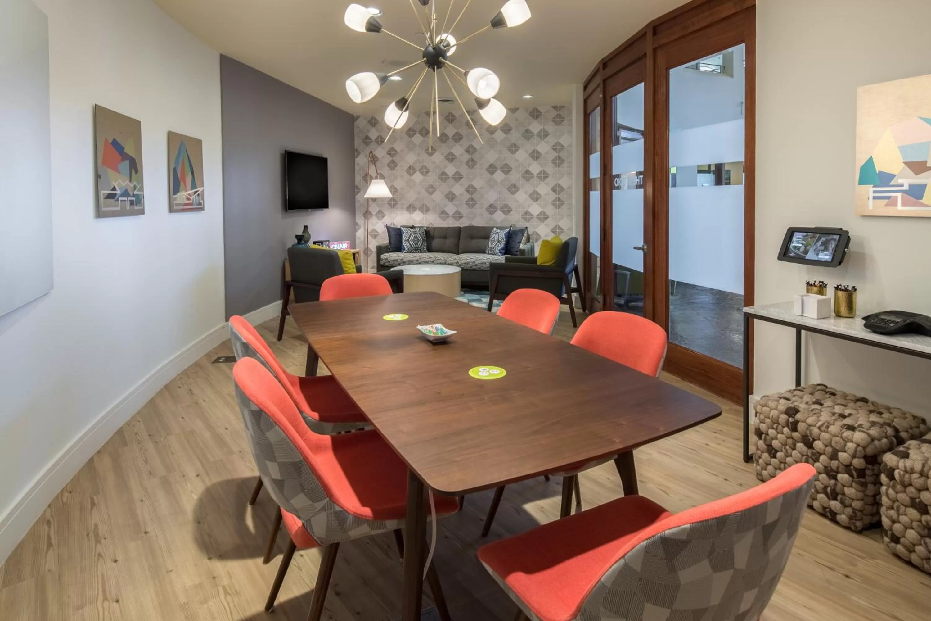 Meeting/conference room in Crowne Plaza Cabana Hotel by IHG