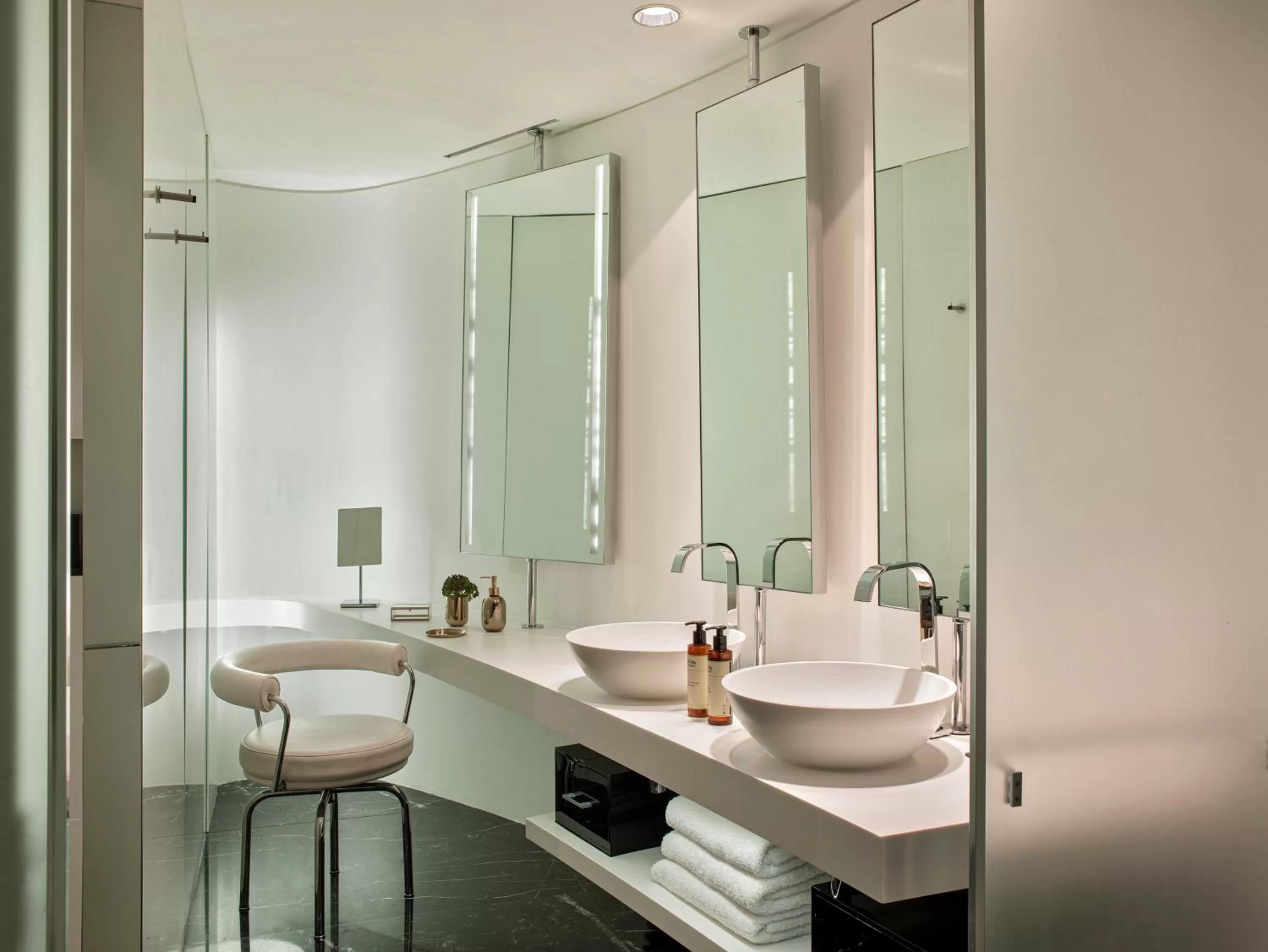 Toilet in ME London by Melia - Covent Garden