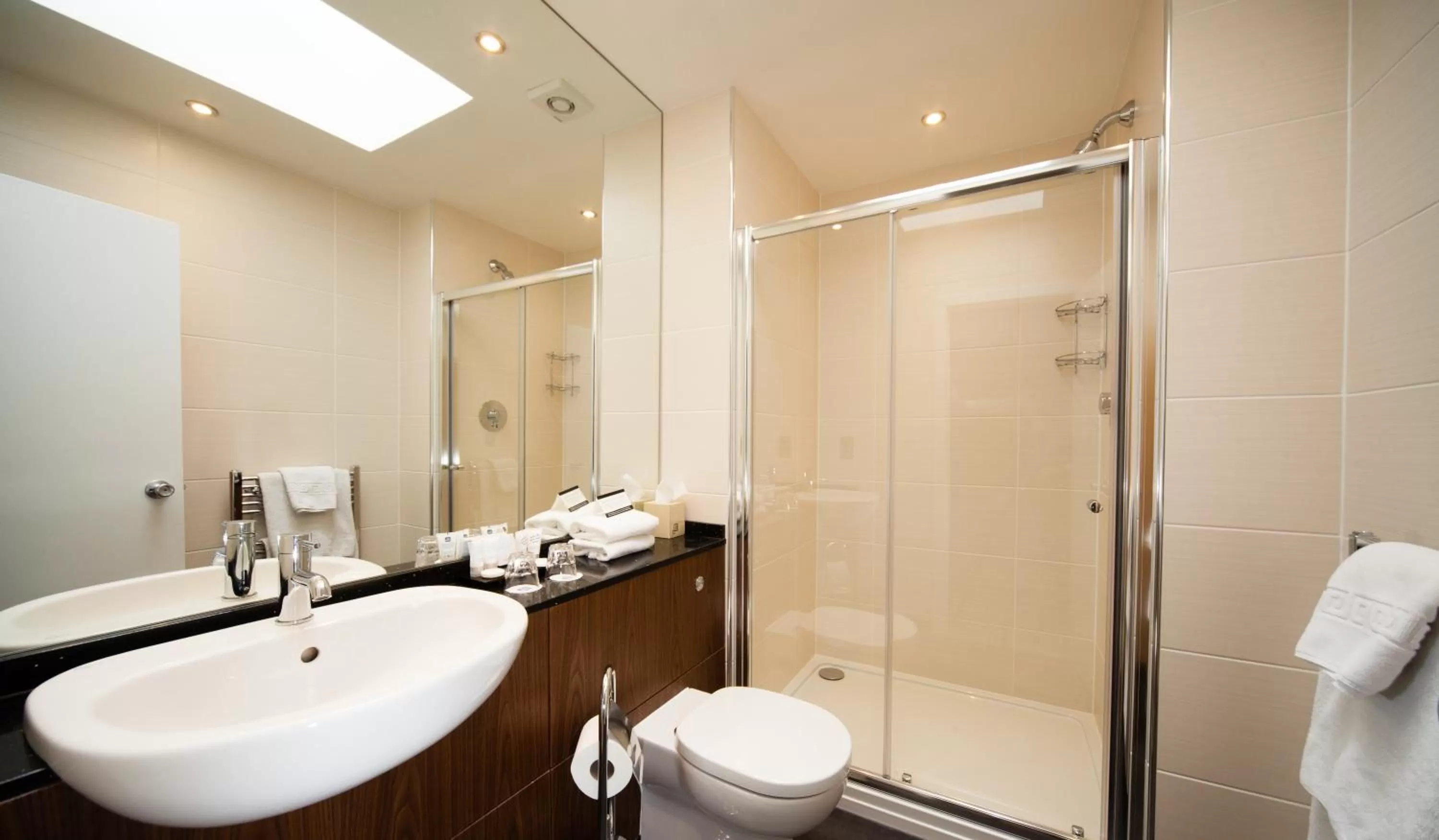 Bathroom in Inverness Palace Hotel & Spa, WorldHotels Distinctive