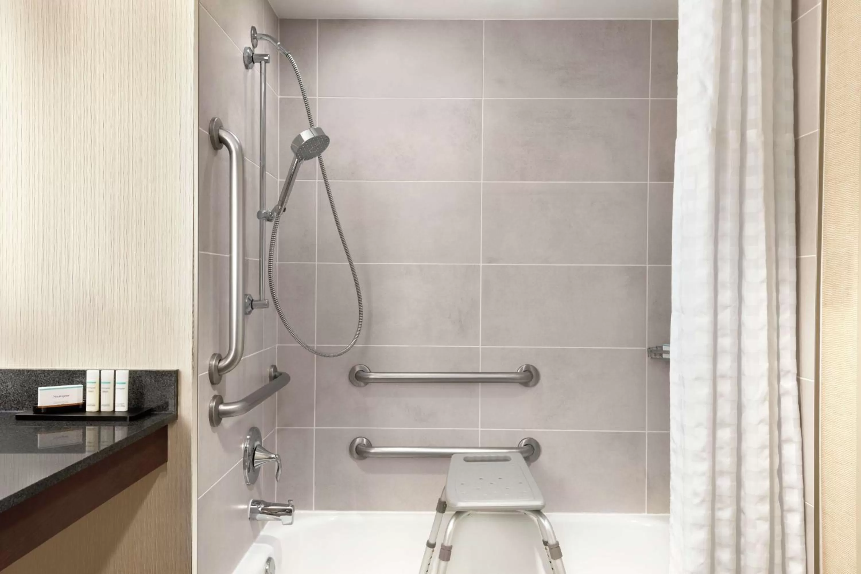 Bathroom in Embassy Suites by Hilton Cleveland Rockside