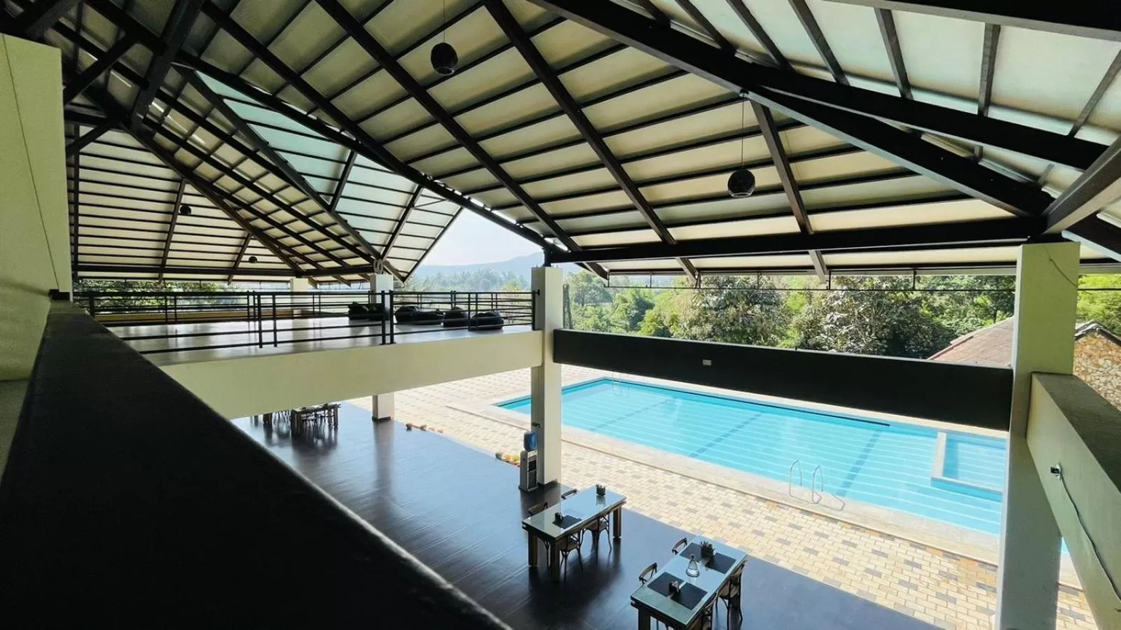 Swimming pool in Commune18 Resort Chikmagalur