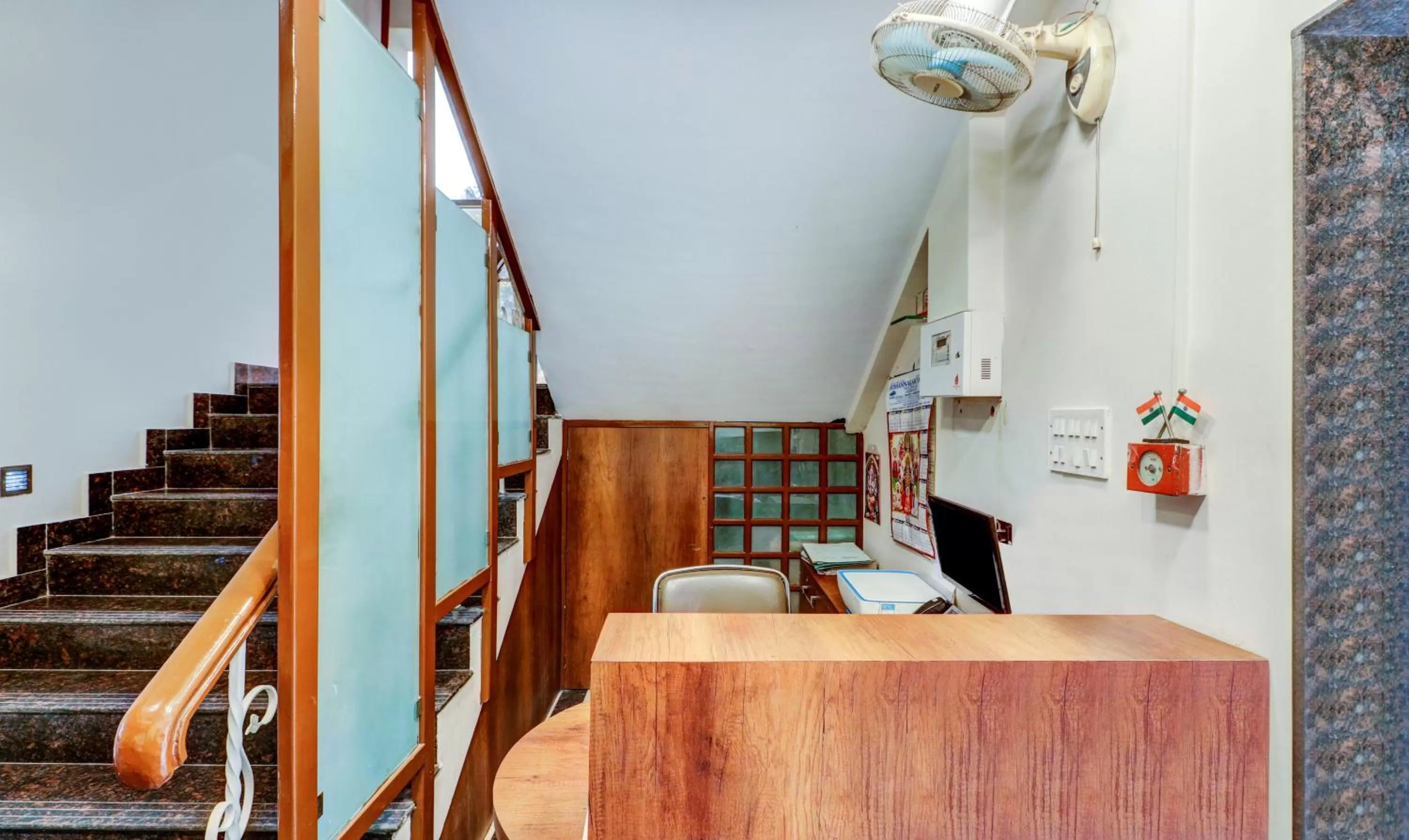 Lobby or reception in Treebo Sreema - 2 km From Salt Lake Sector V