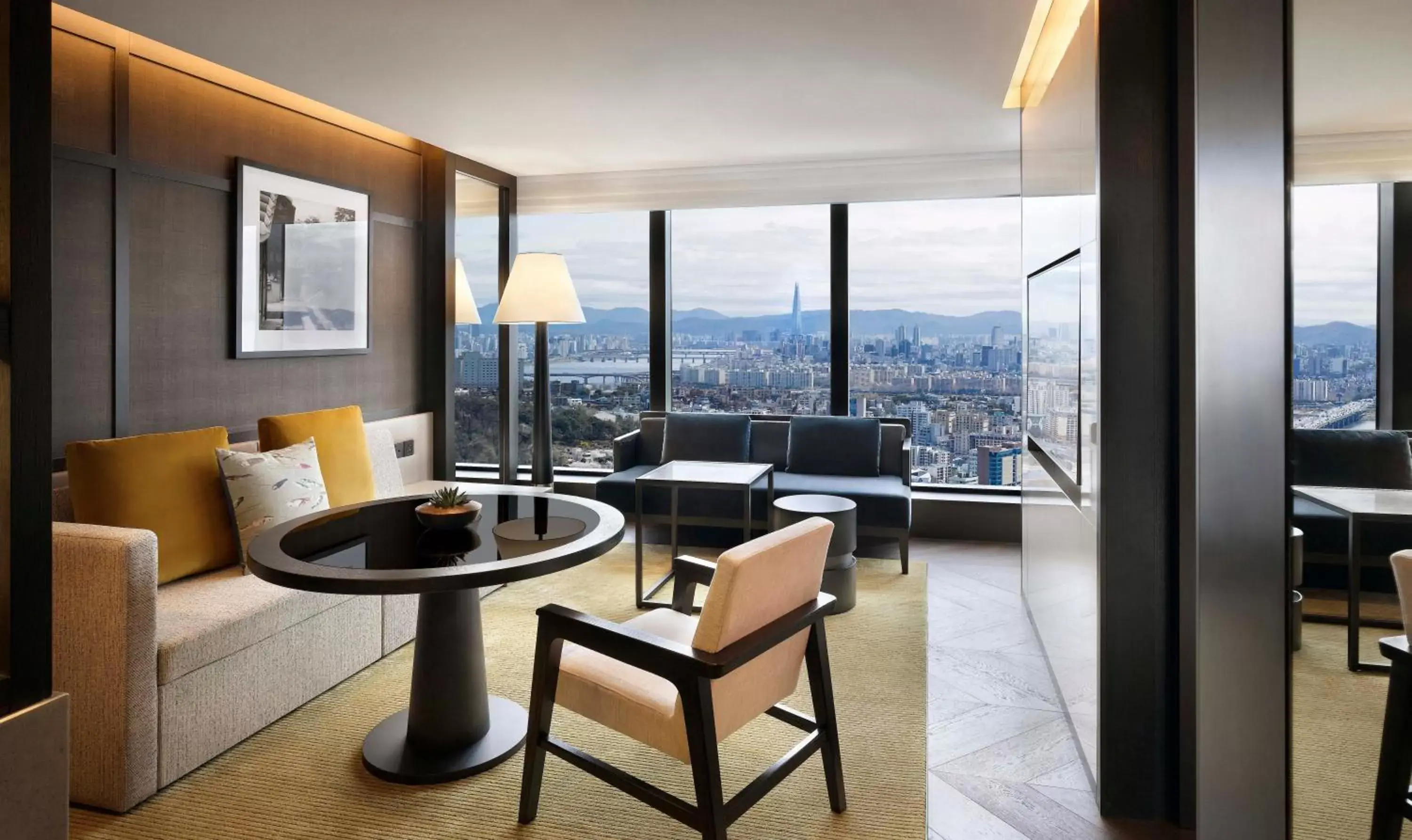 Grand Executive King Suite in Grand Hyatt Seoul Grand Executive King Suite in Grand Hyatt Seoul