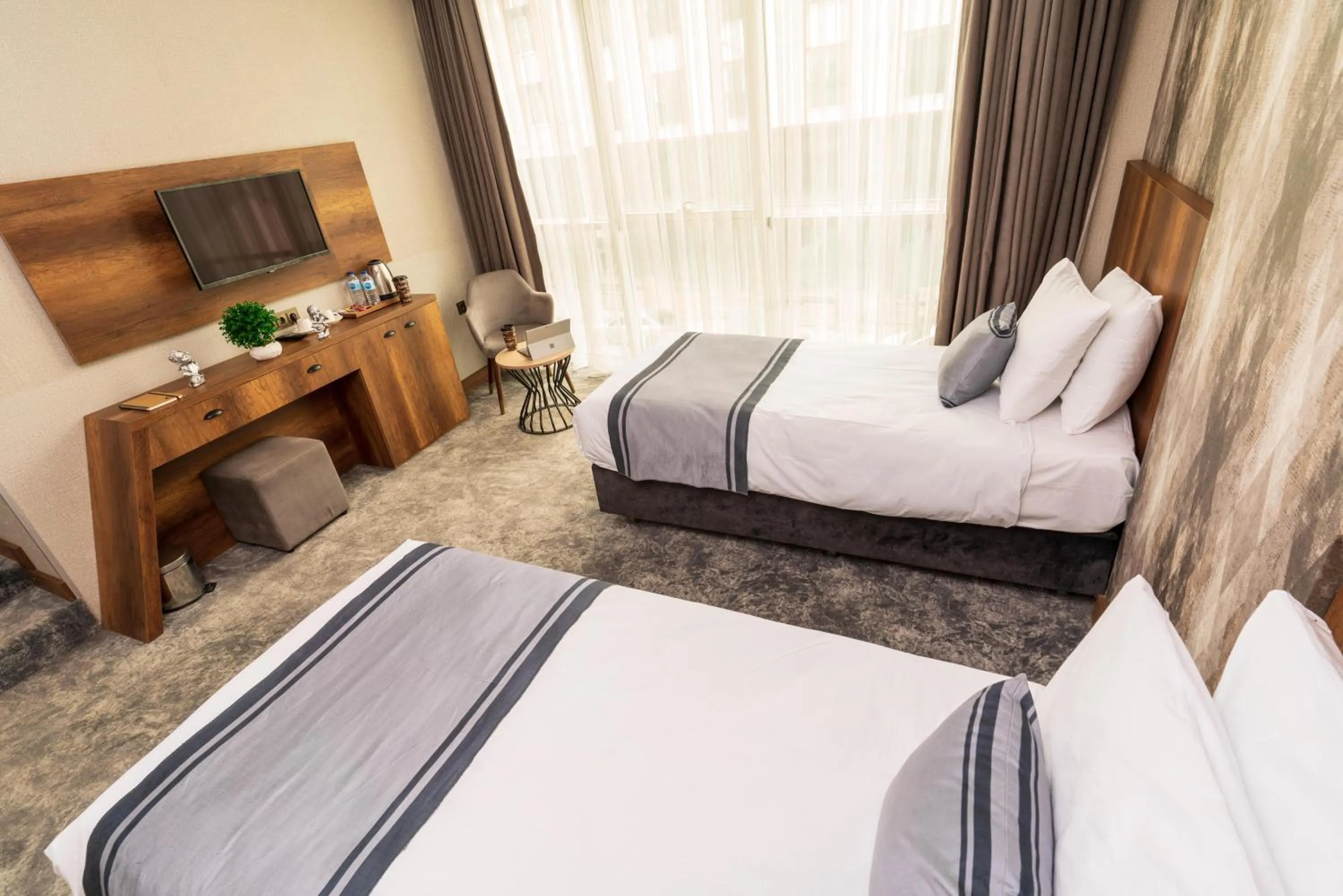 View (from property/room), Bed in Istanbul Airport Express Hotel