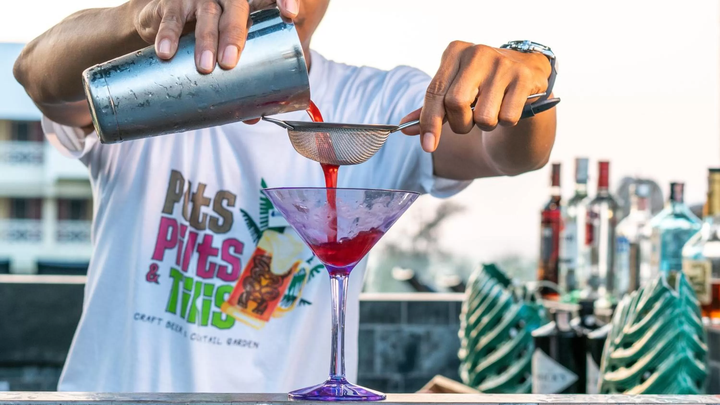 Lounge or bar in Hotel Indigo Phuket Patong by IHG