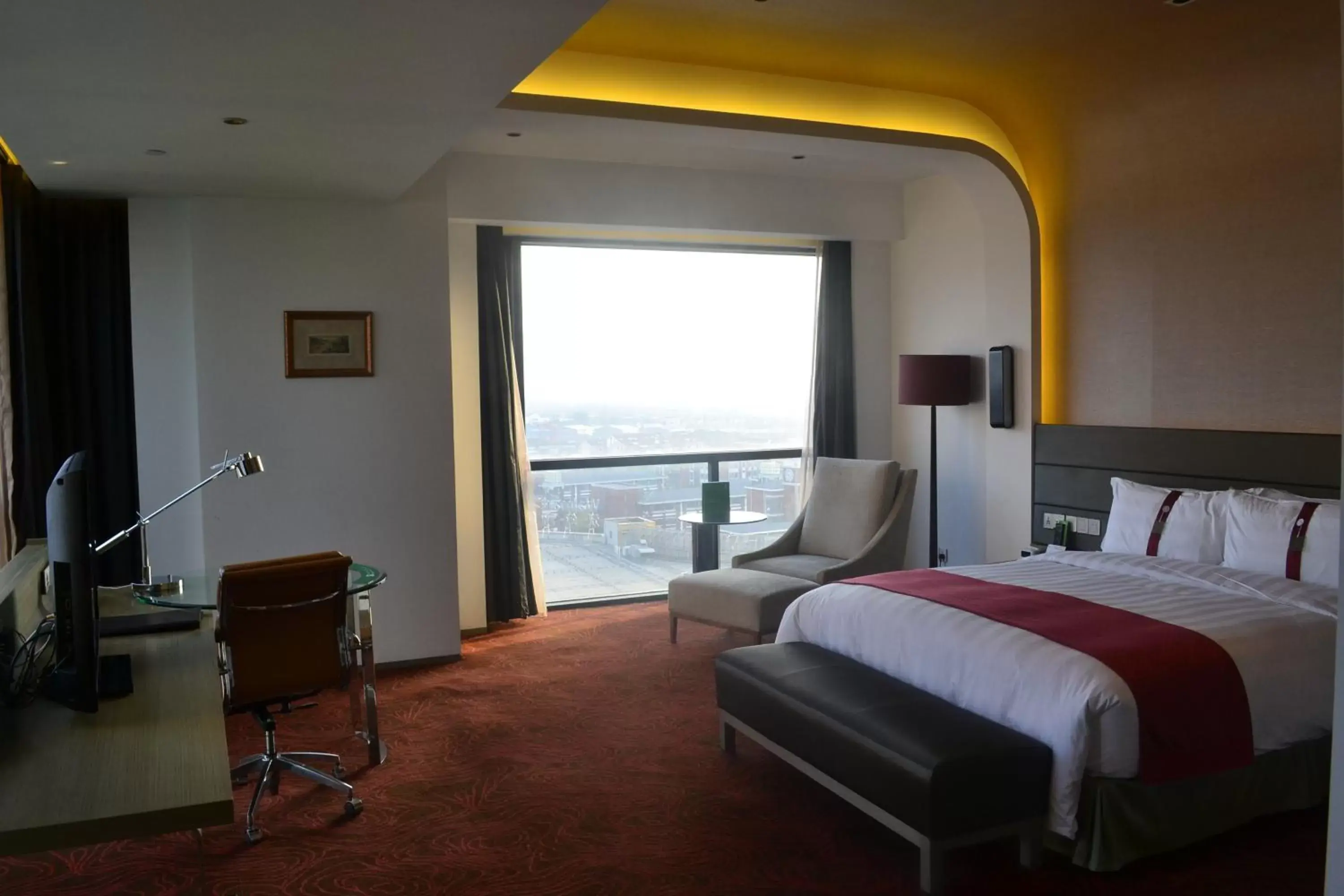 Premium King Room - Lounge Access in Holiday Inn Shanghai Songjiang by IHG - Miaoqian Street Premium King Room - Lounge Access in Holiday Inn Shanghai Songjiang by IHG - Miaoqian Street