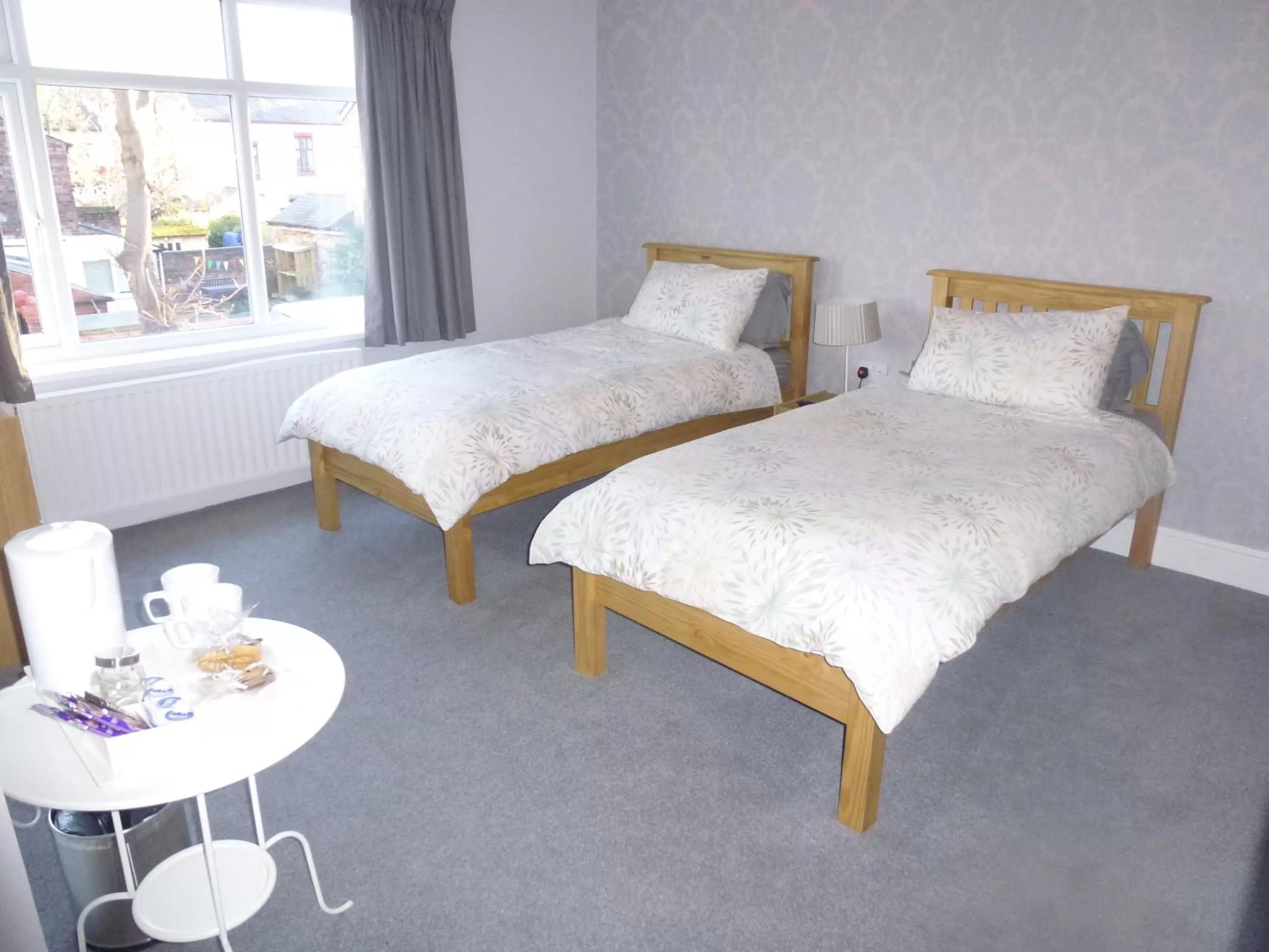 Photo of the whole room, Bed in Orrell Park Hotel