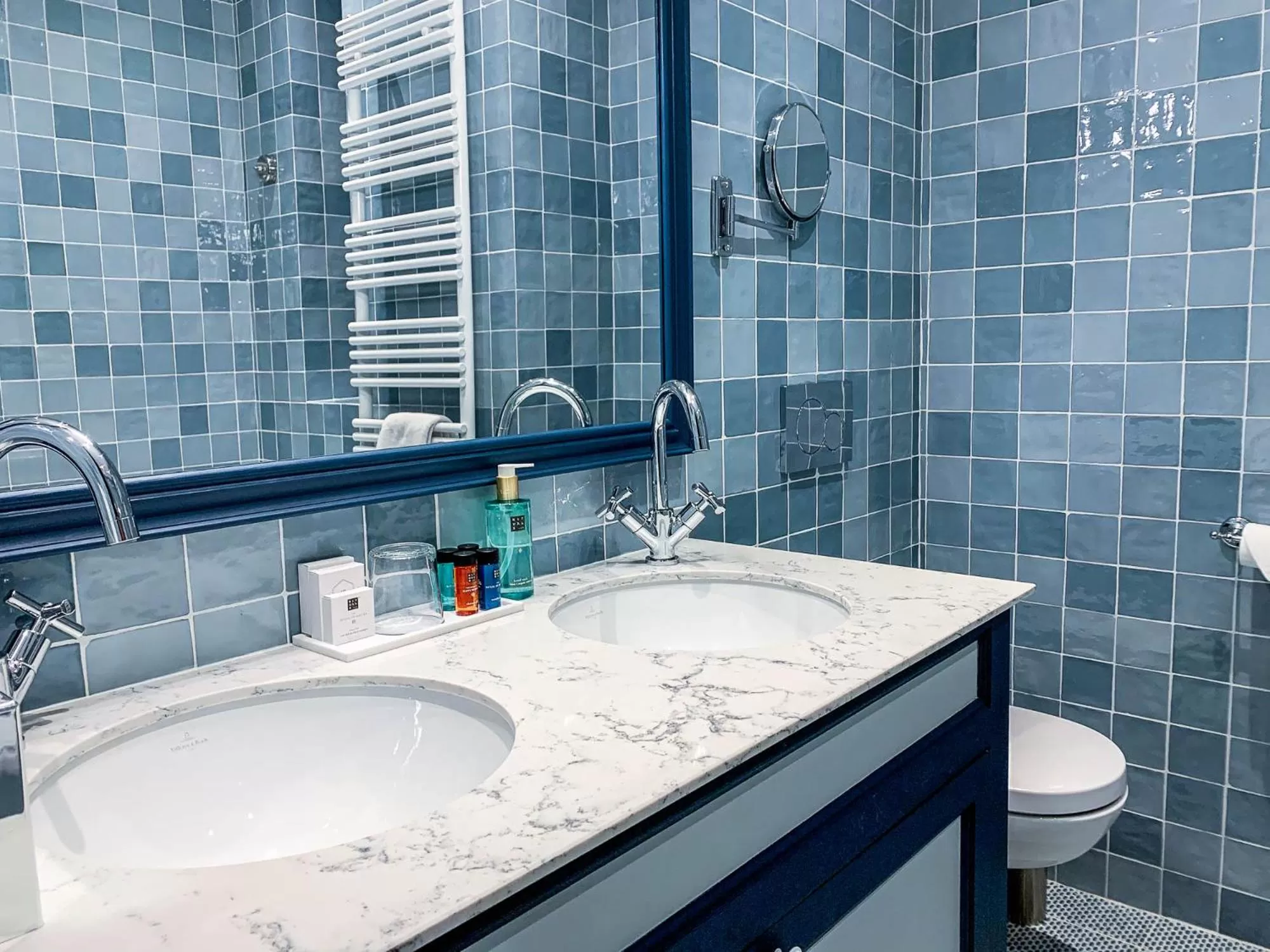 Bathroom in La Petite Folie