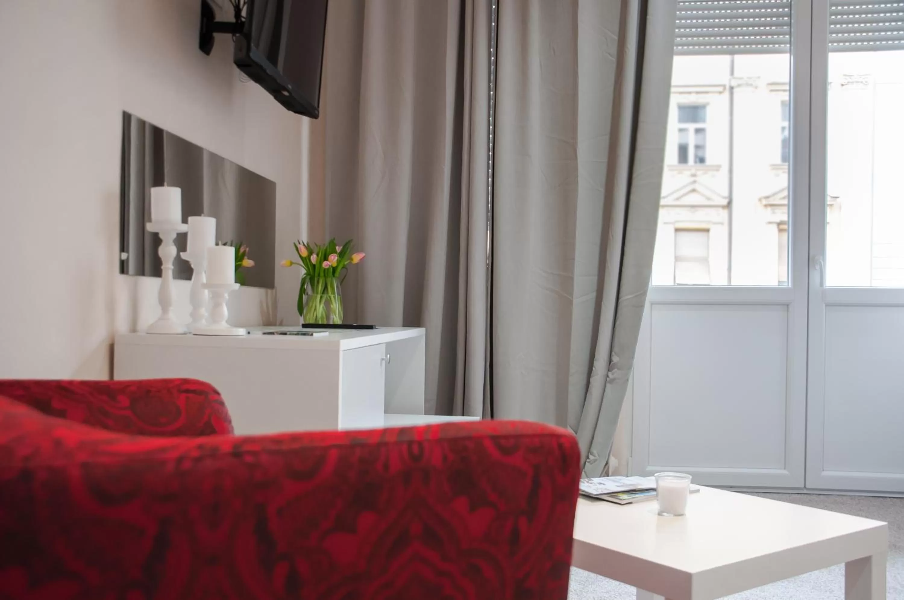 TV/Entertainment Center in B&B Concept