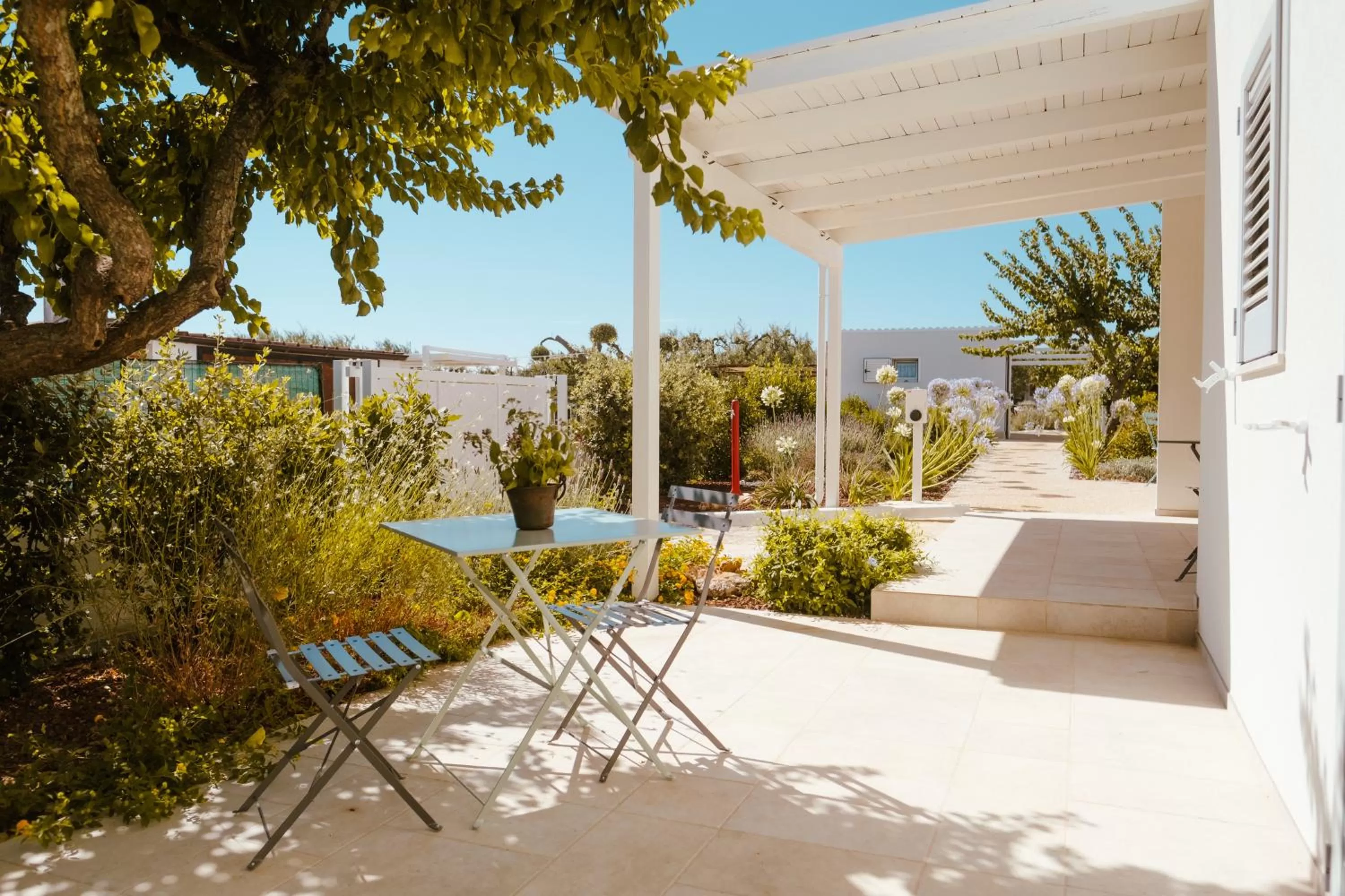 Iconica Luxury Suites