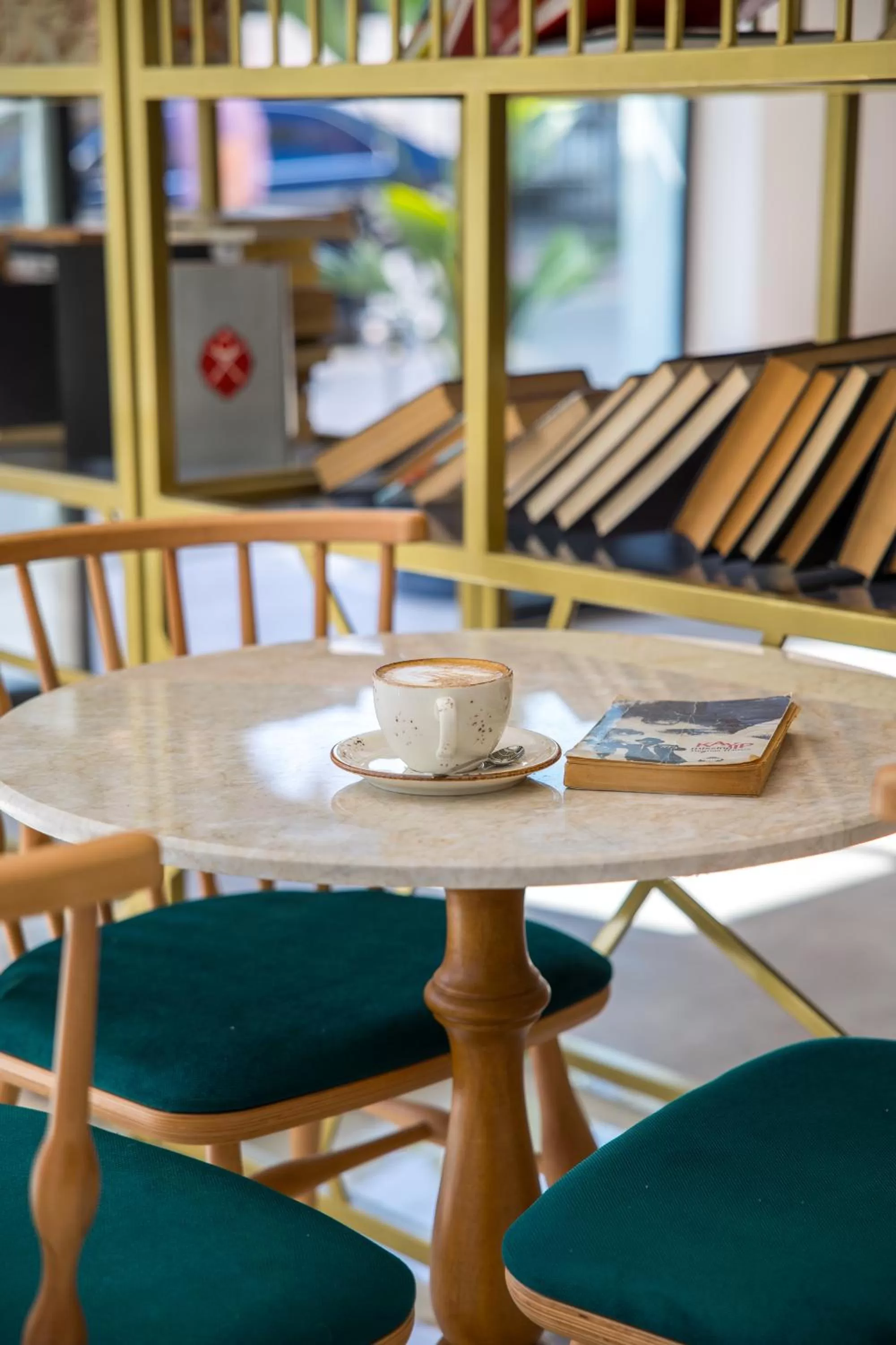 Food and drinks in Niss Lara Hotel