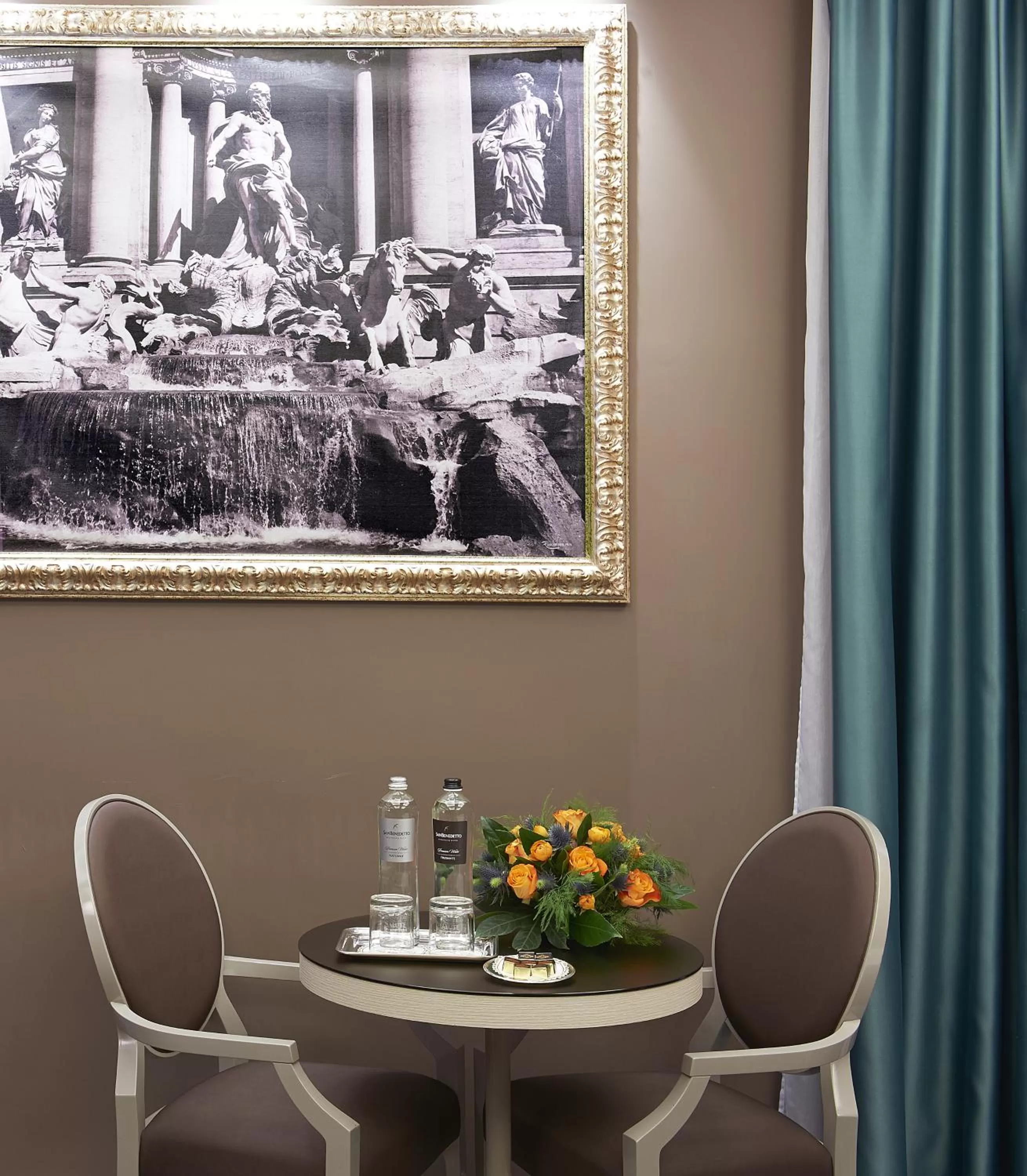 Decorative detail in Harry's Bar Trevi Hotel & Restaurant