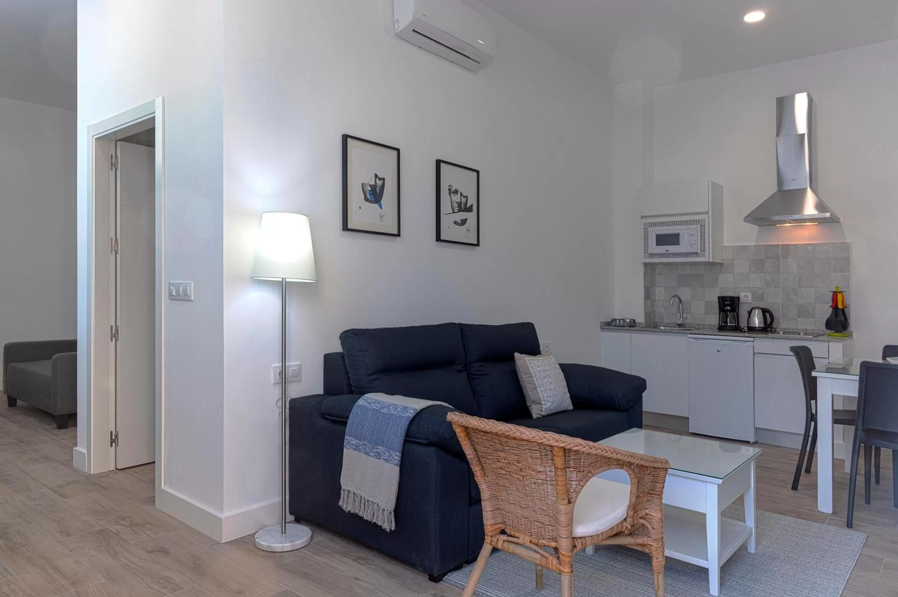 Kitchen or kitchenette in Hotel Apartamentos MPD