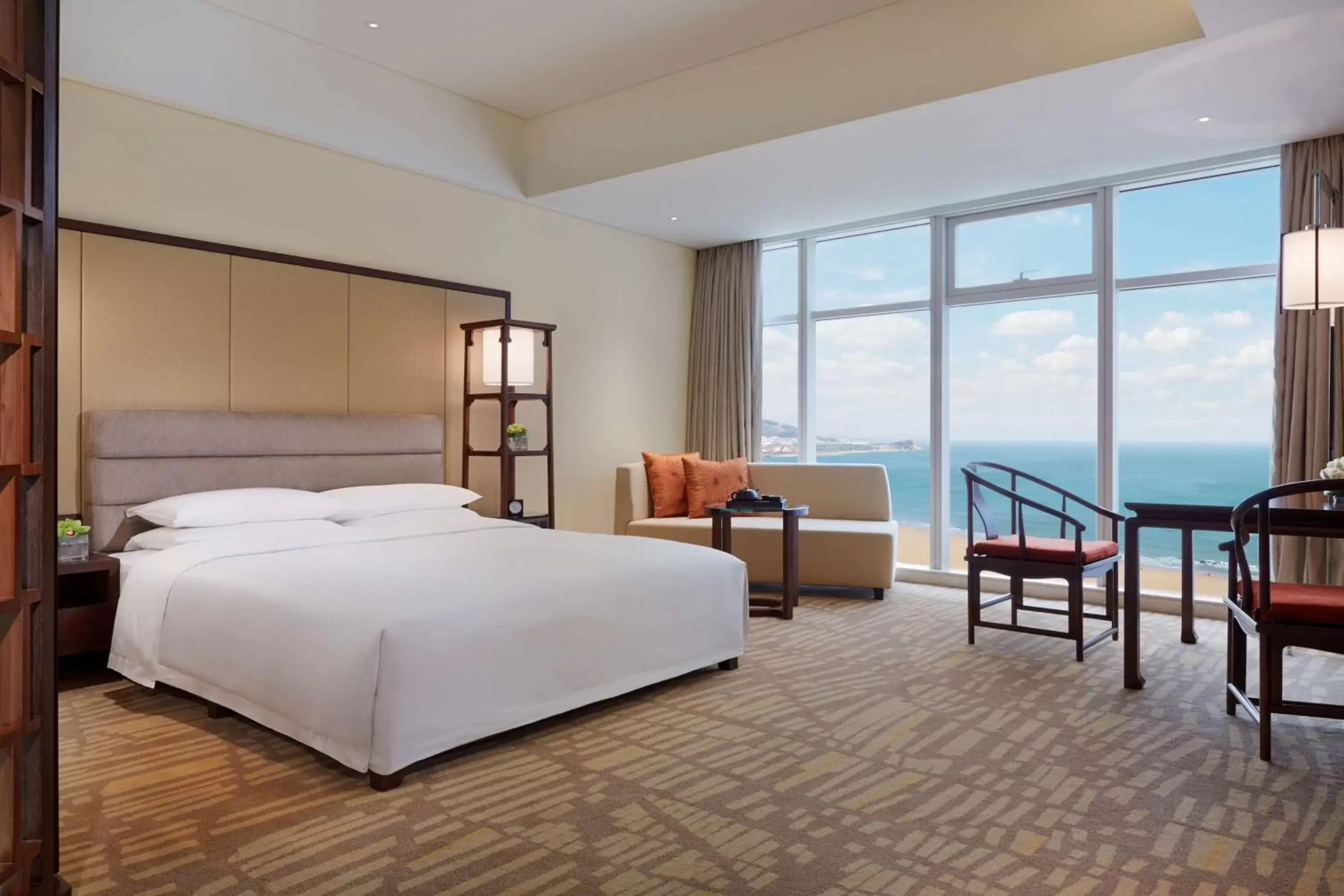 King Room with Ocean View in Hyatt Regency Qingdao - Stone old beach - Exhibition Center King Room with Ocean View in Hyatt Regency Qingdao - Stone old beach - Exhibition Center
