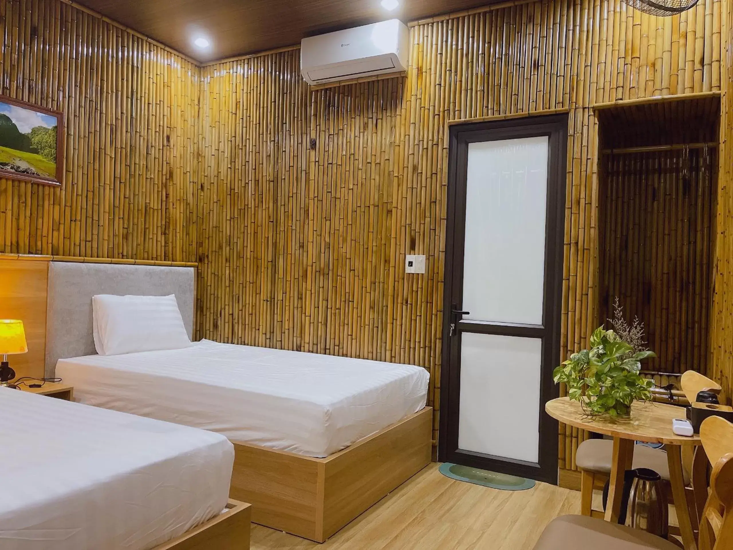 Twin Room - single occupancy in Tam Coc Viet Ha Homestay Twin Room - single occupancy in Tam Coc Viet Ha Homestay