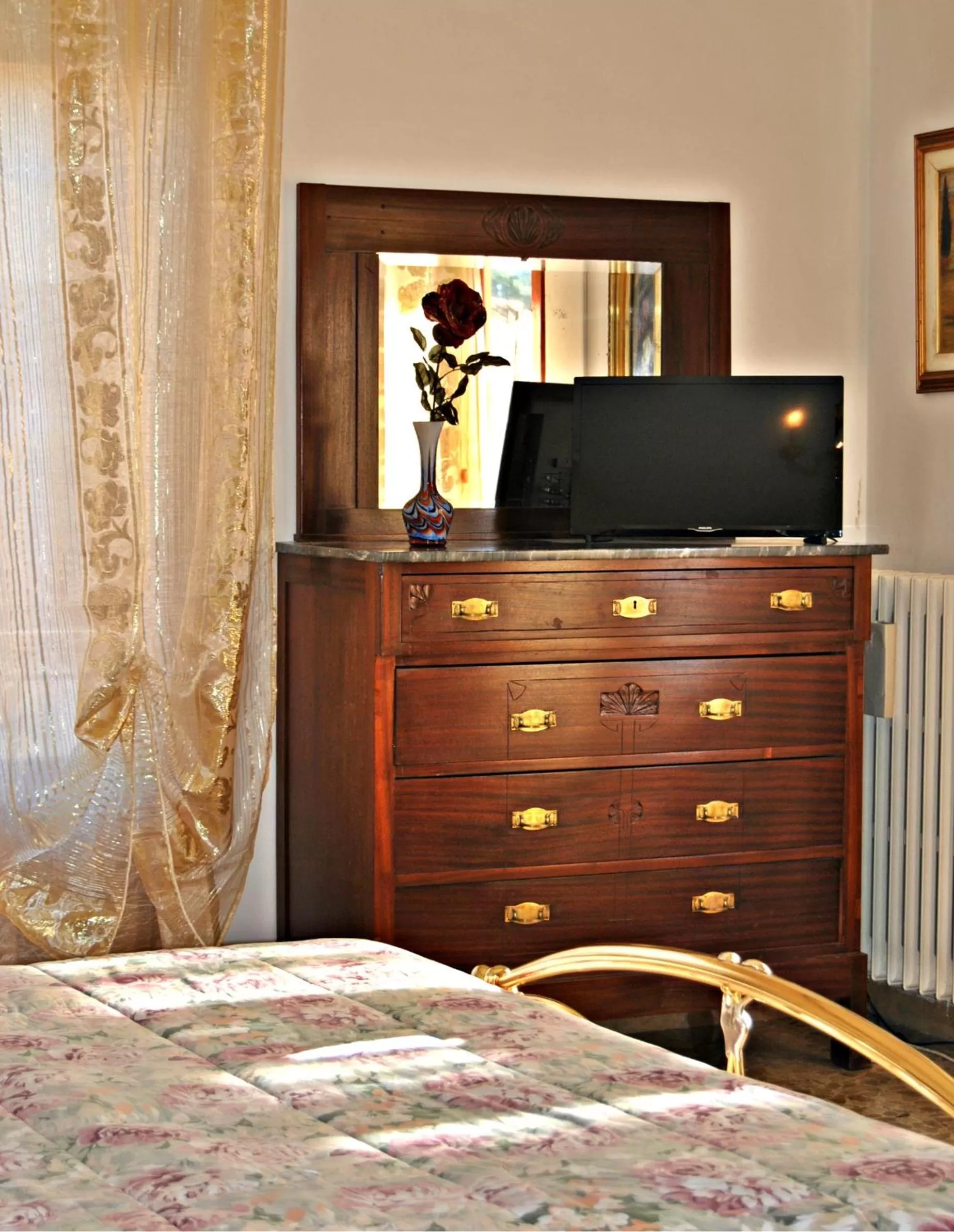 Bedroom, Bed in Hotel Chenno