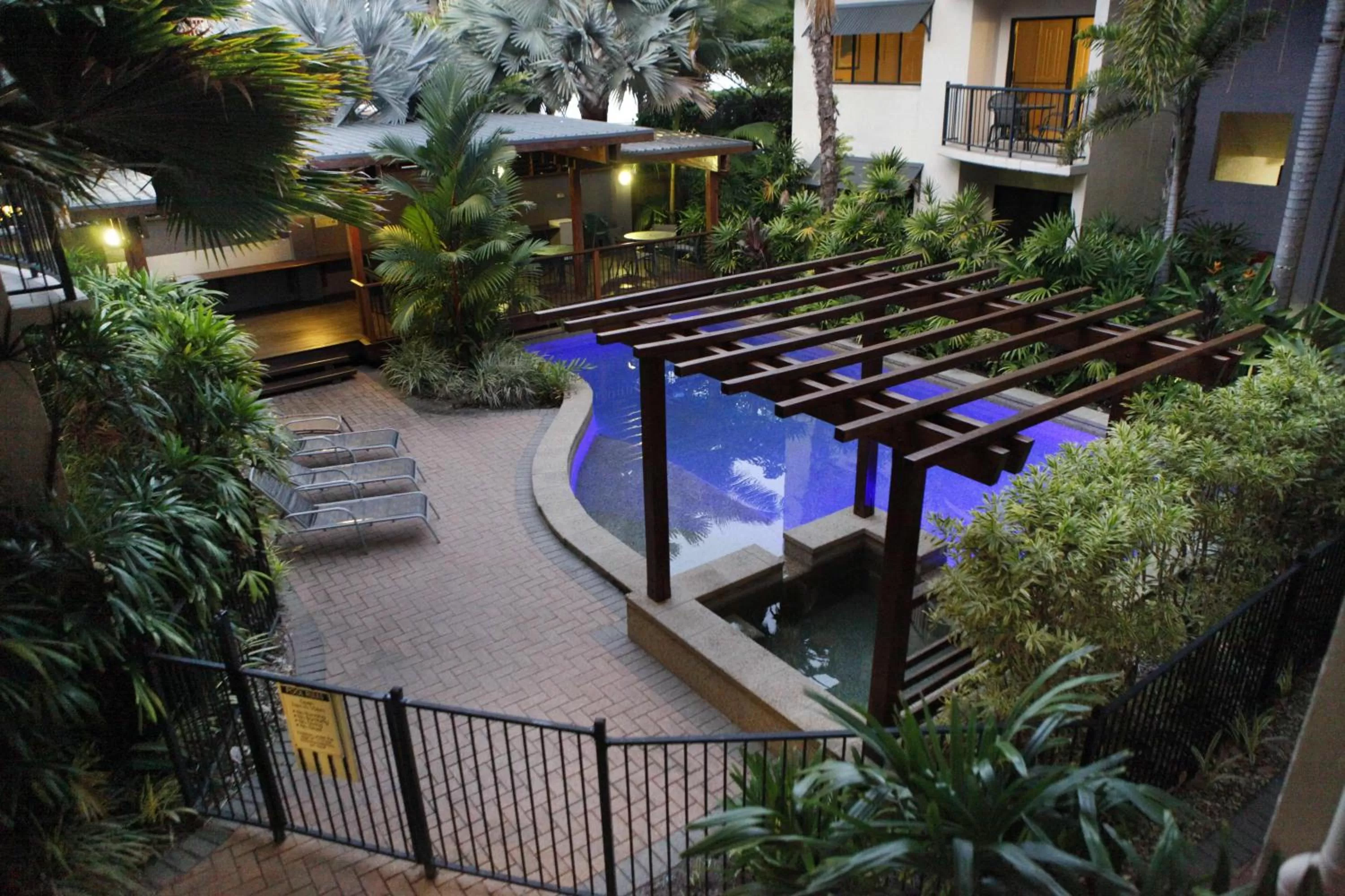 Swimming pool in Bay Villas Resort