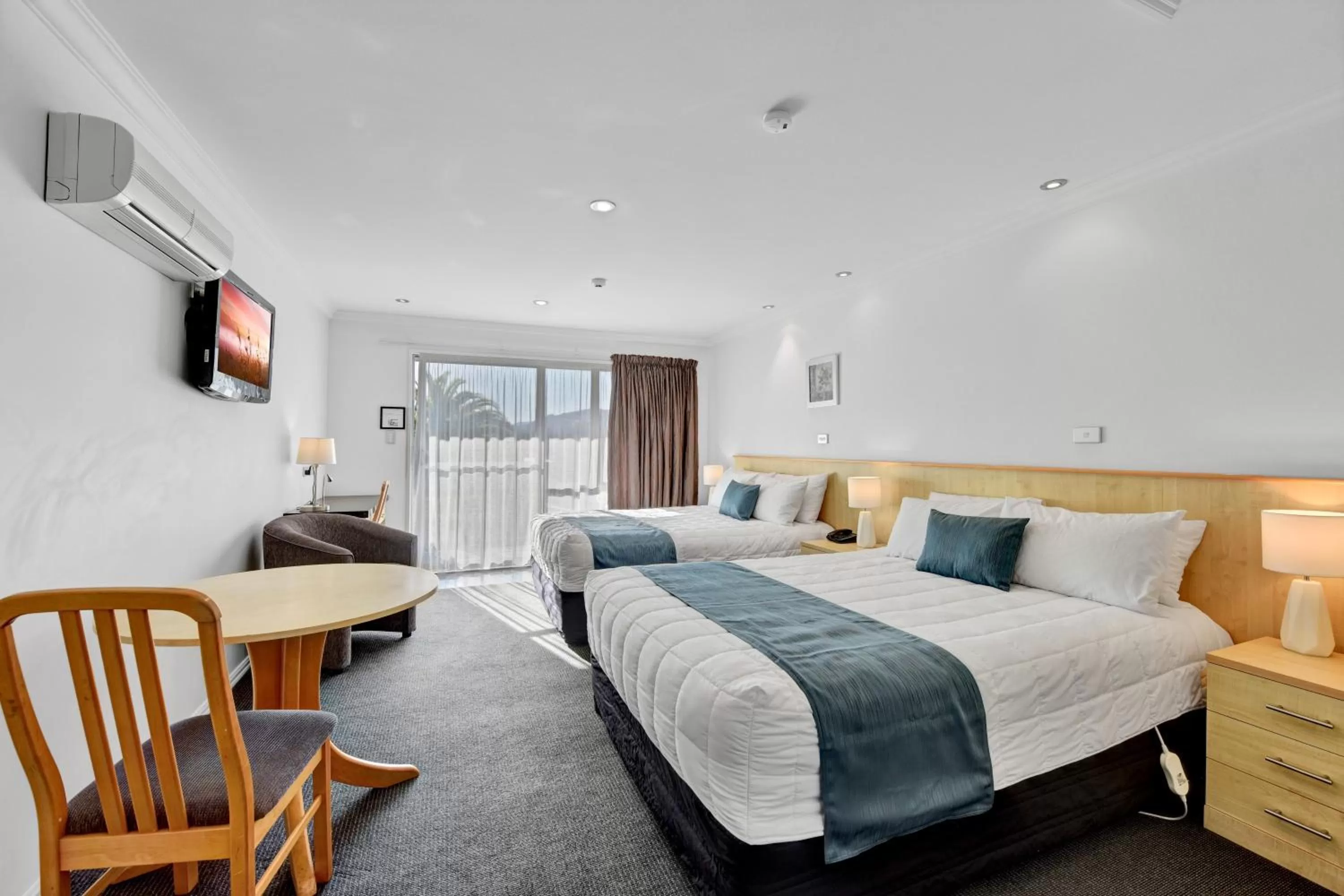 Bedroom, Bed in The Hotel Nelson