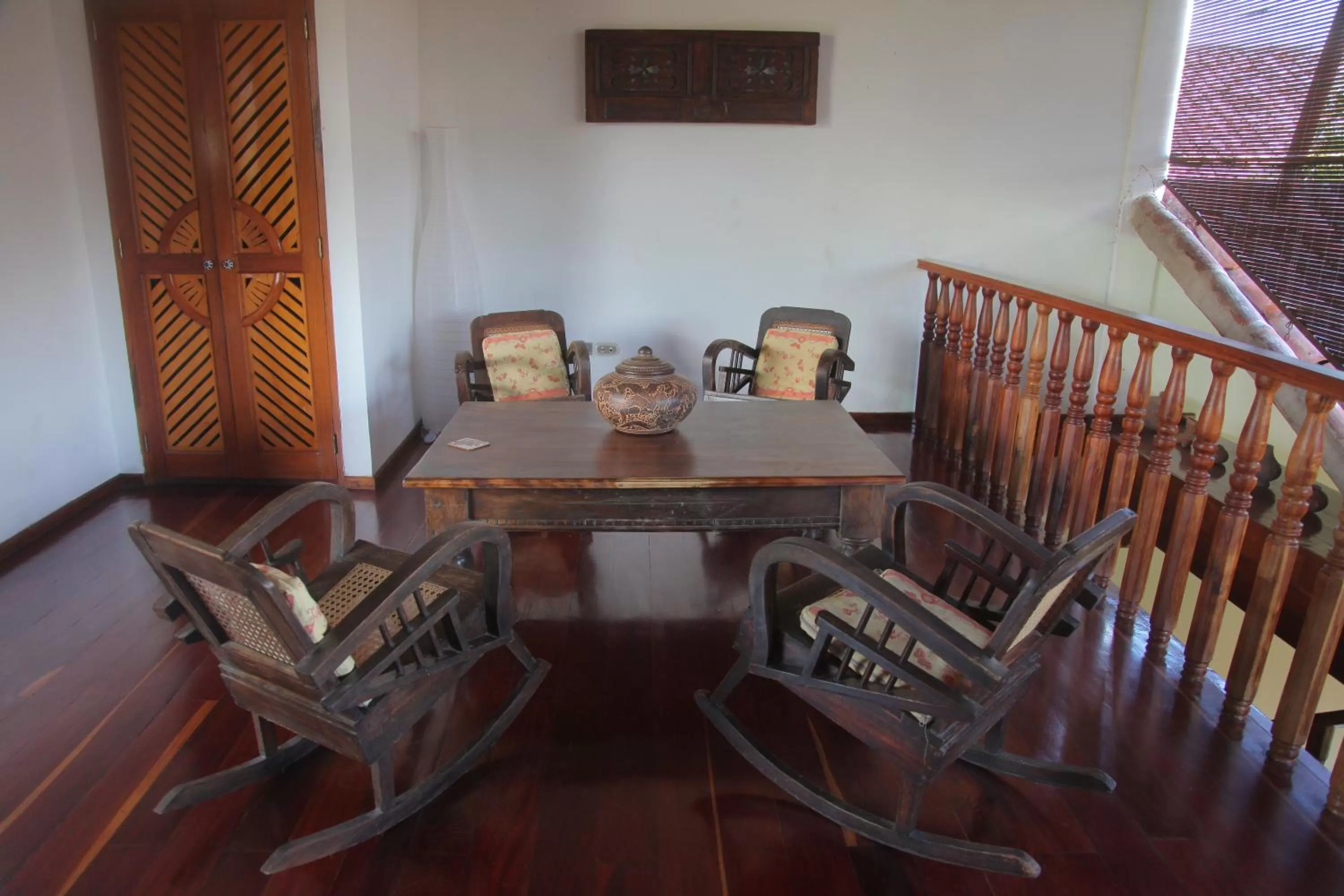 Communal lounge/ TV room, Dining Area in Miss Margrits