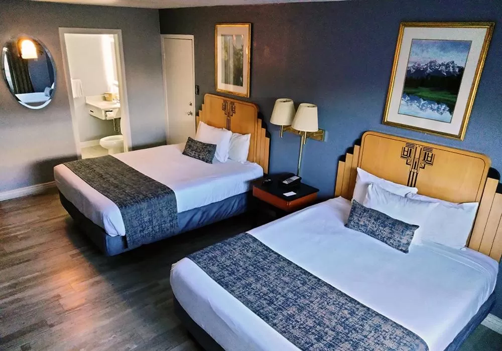 Bed in Metropolitan Inn Downtown Salt Lake City