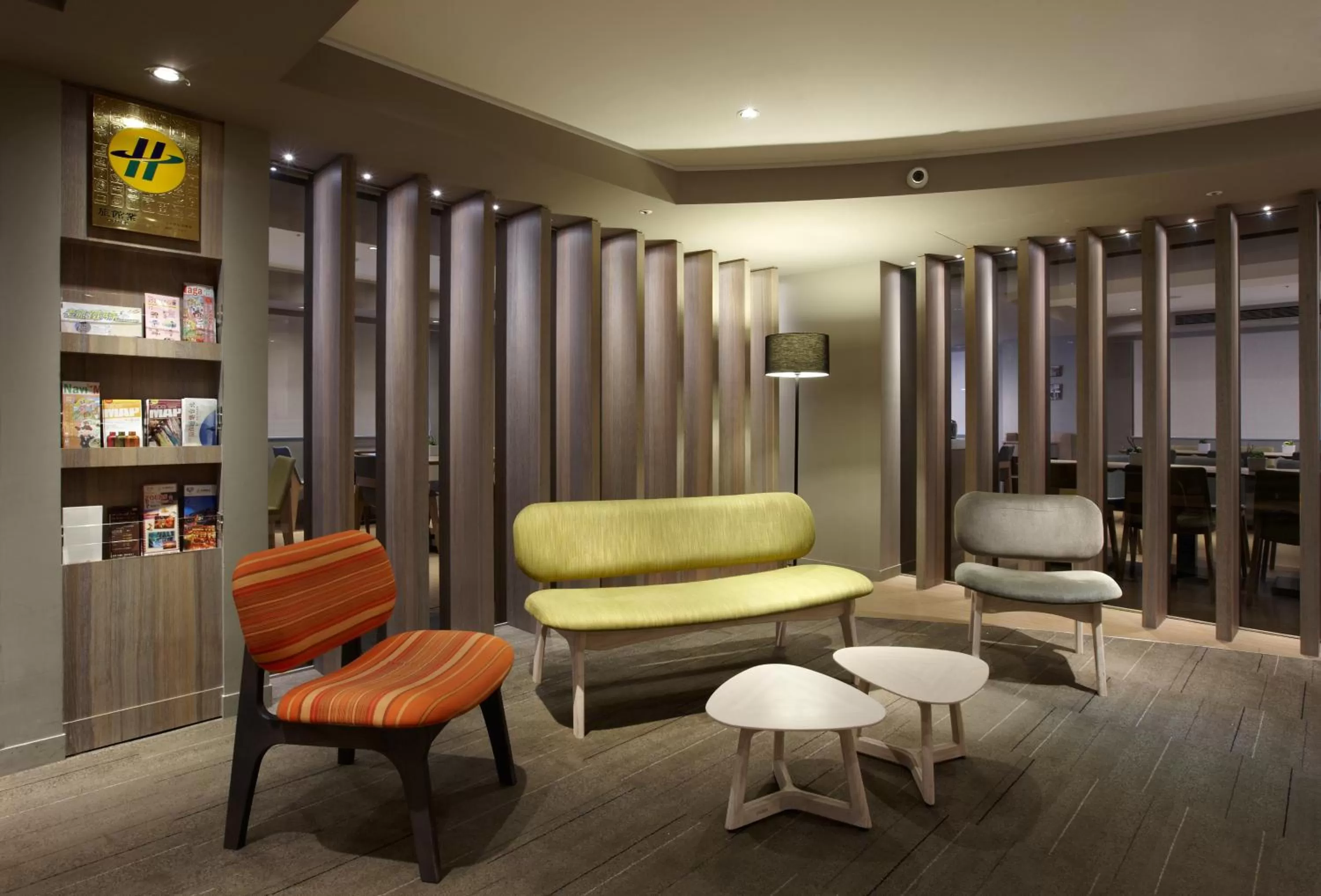 Lobby or reception in Royal Inn Taipei Linsen - Huashan 1914 Creative Park