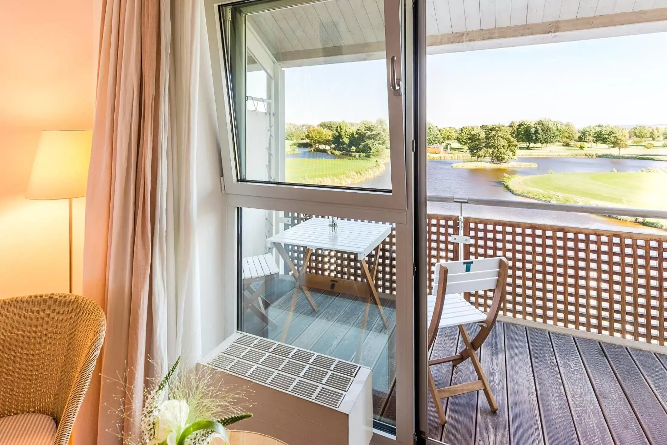 Double Room with Lake View - single occupancy in Golfhotel & Restaurant Lindenhof Double Room with Lake View - single occupancy in Golfhotel & Restaurant Lindenhof