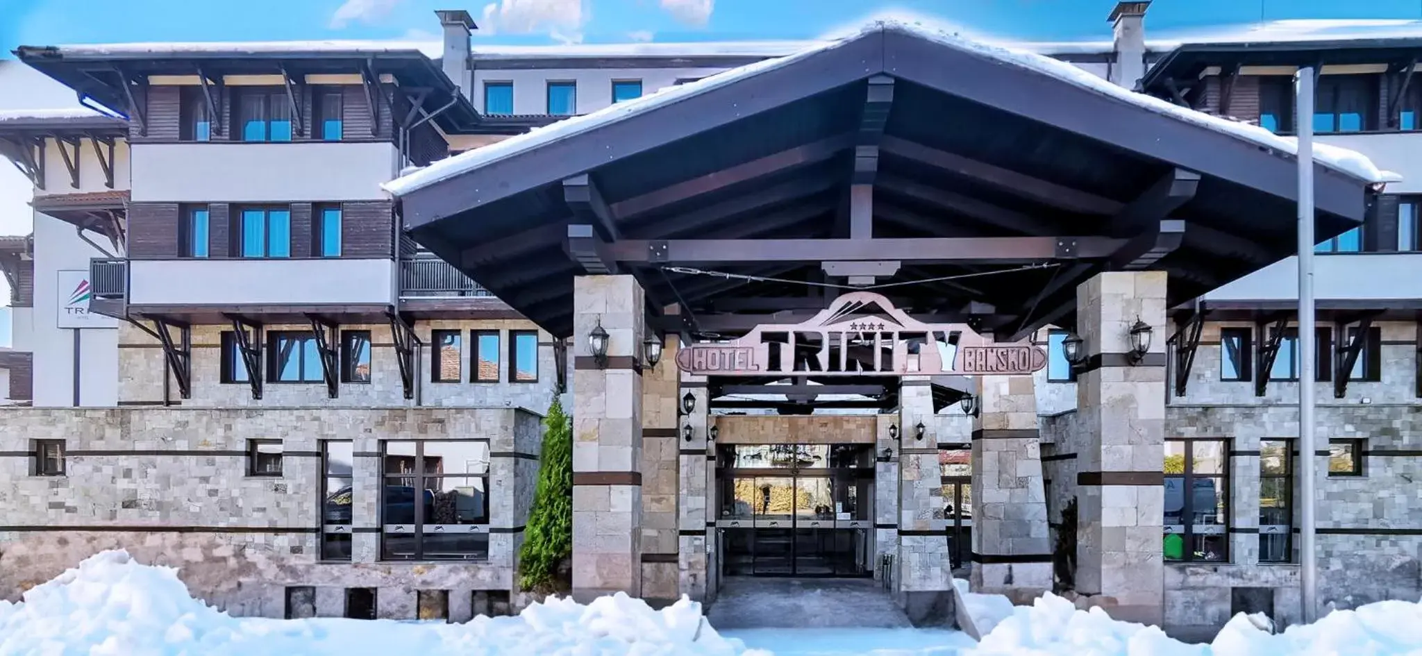 Trinity Residence Bansko with Free Shuttle to Gondola Trinity Residence Bansko with Free Shuttle to Gondola