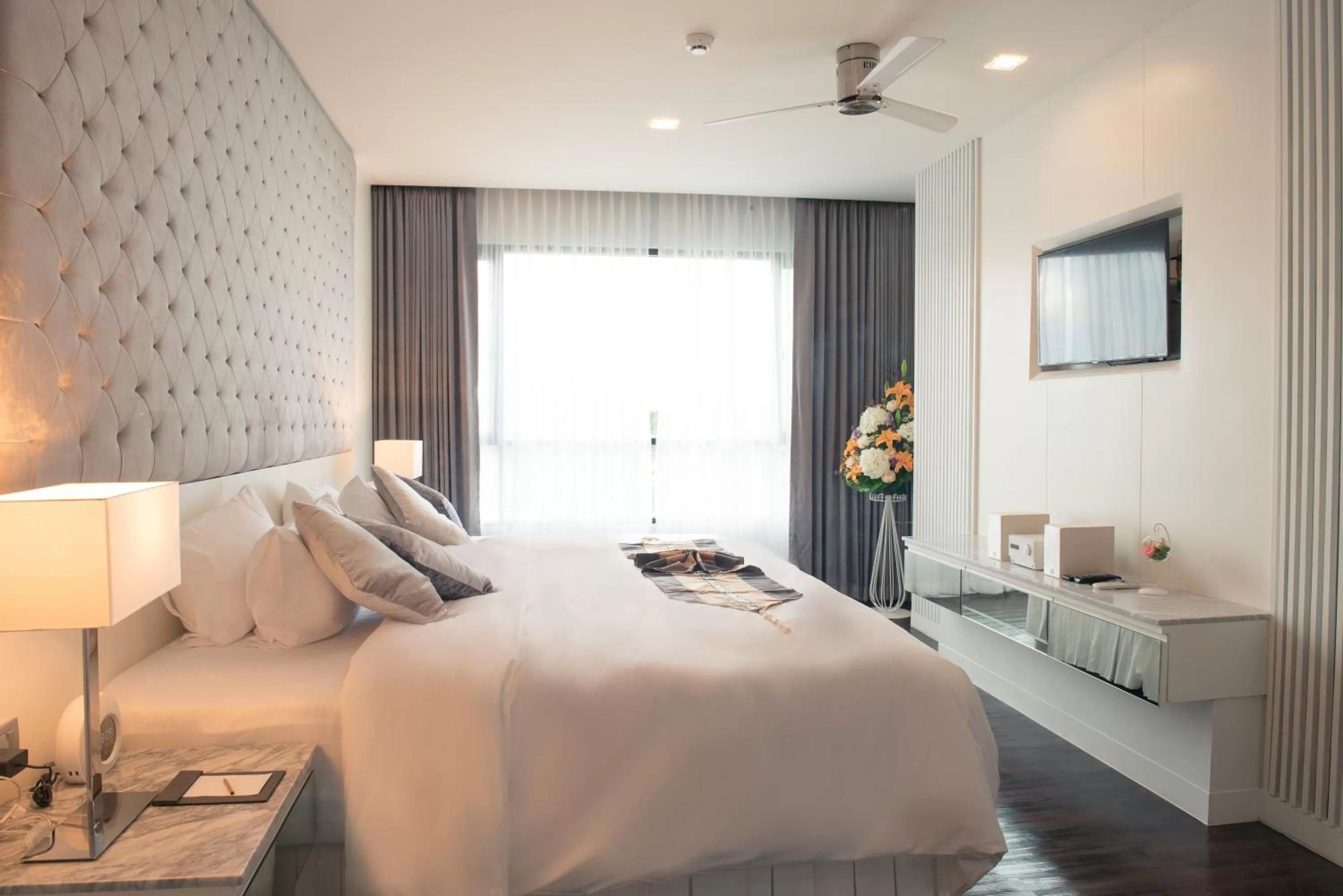 Bedroom, Bed in North Hill City Resort