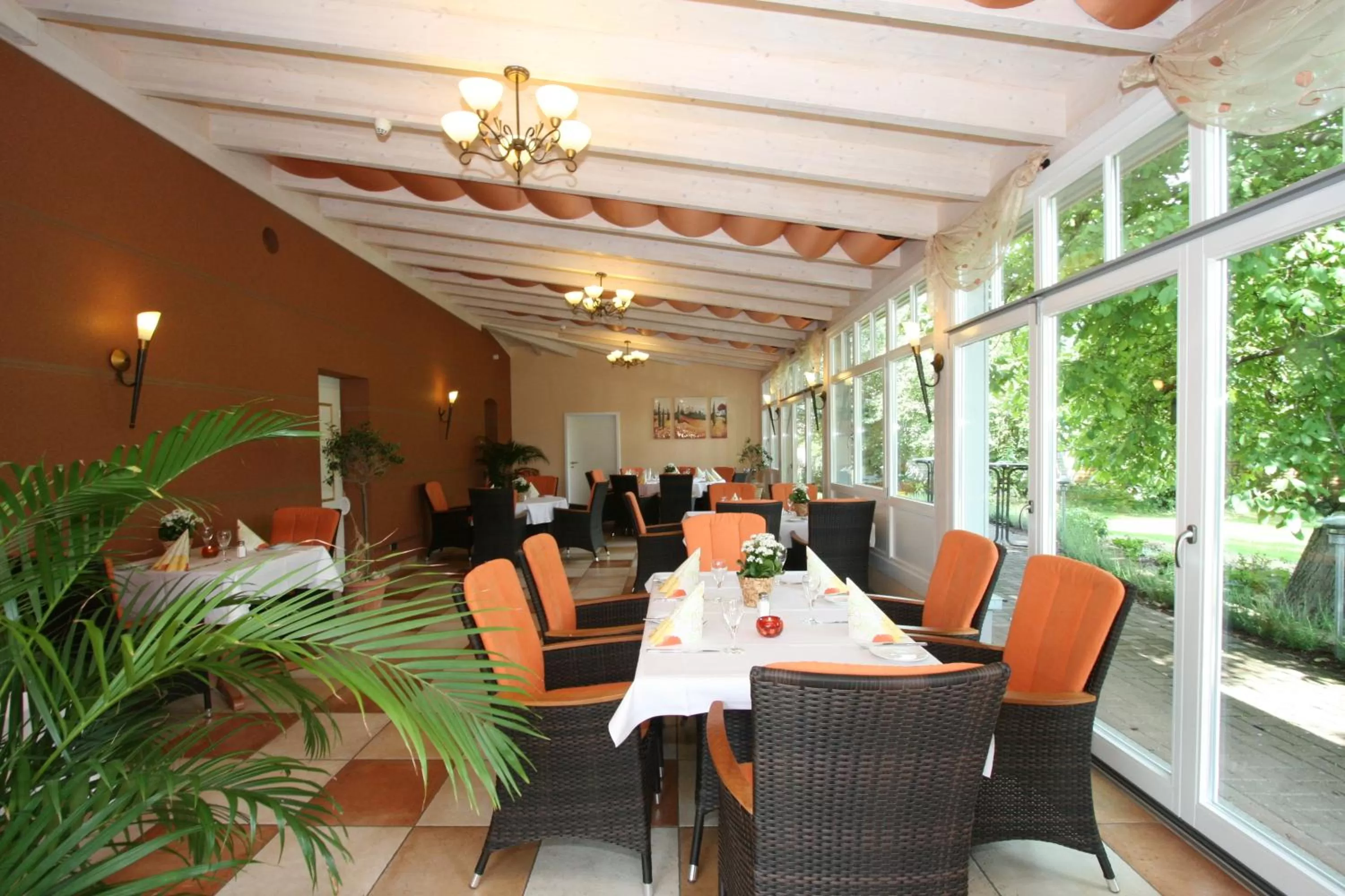 Restaurant/Places to Eat in Hotel Mühlenhof Lollar