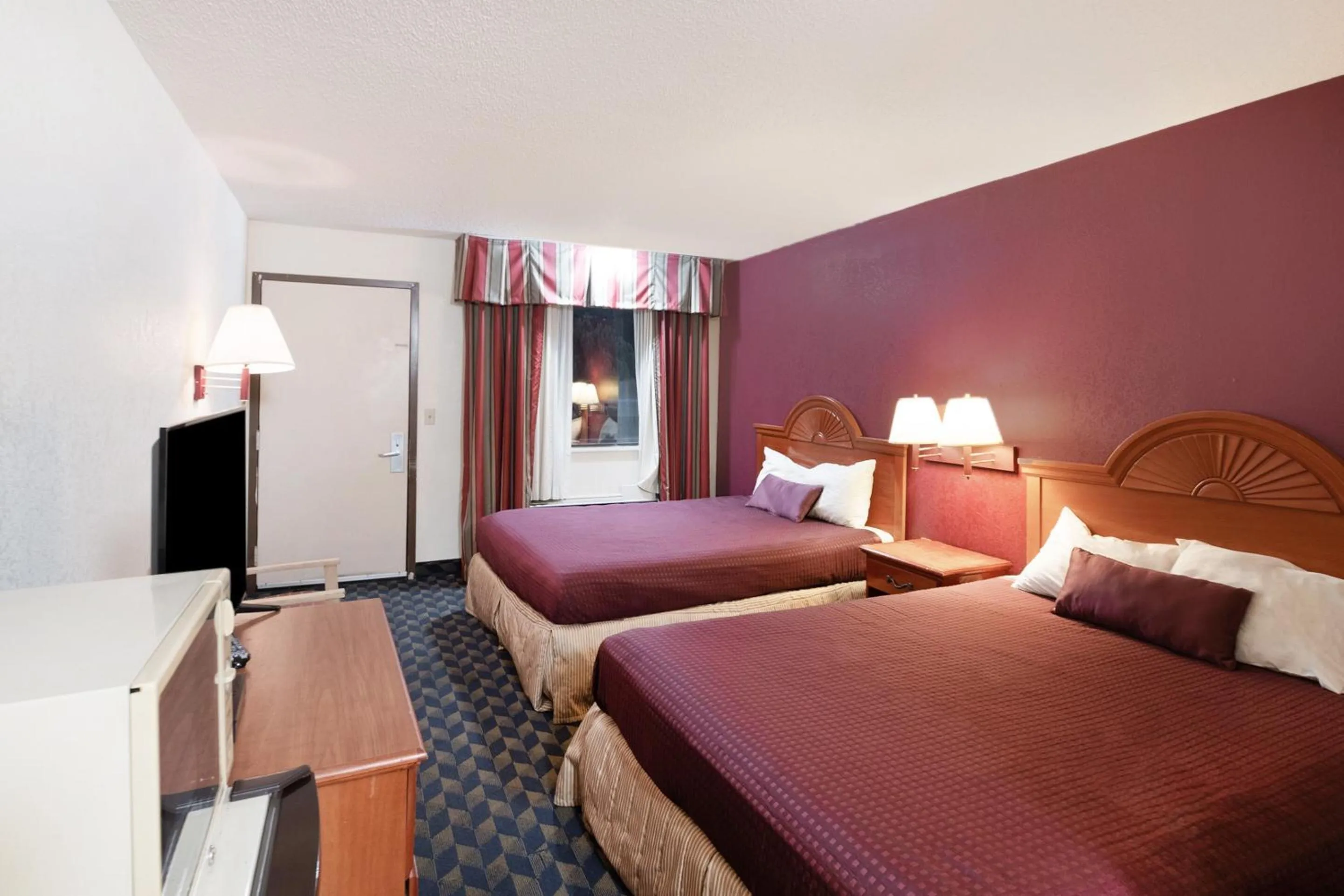 Bedroom in OYO Hotel Manning SC