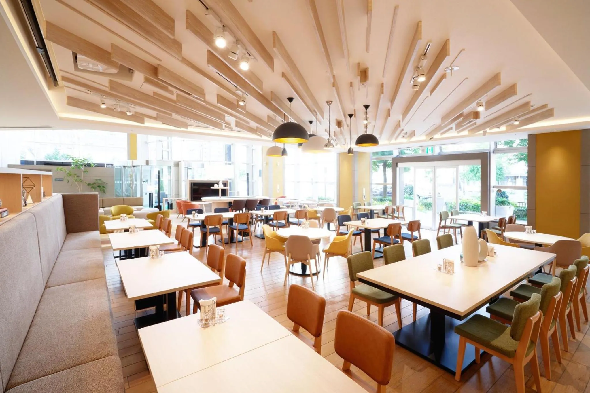 Restaurant/places to eat in Holiday Inn & Suites Shin Osaka by IHG