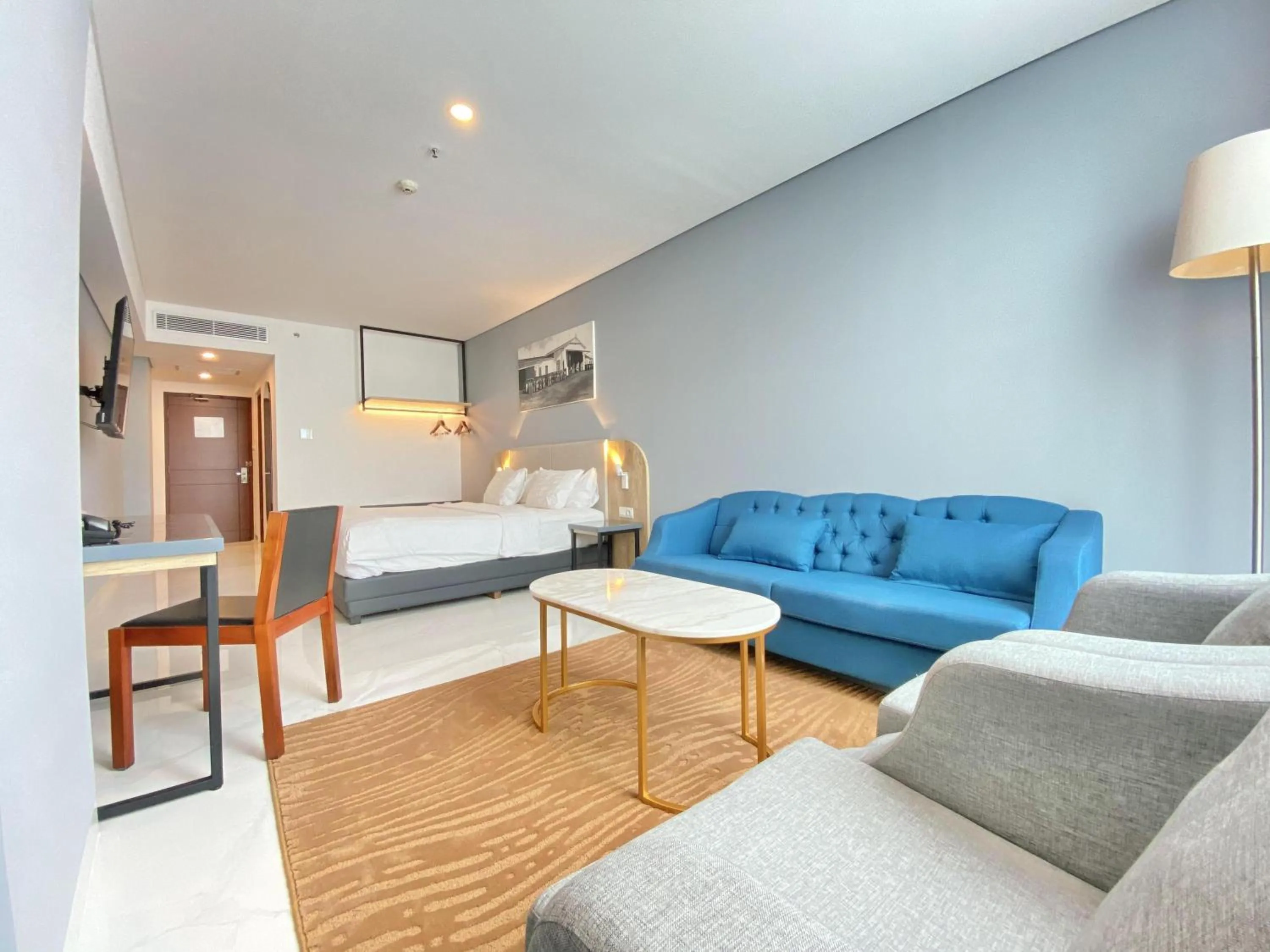 Living room in THE 1O1 Malang OJ