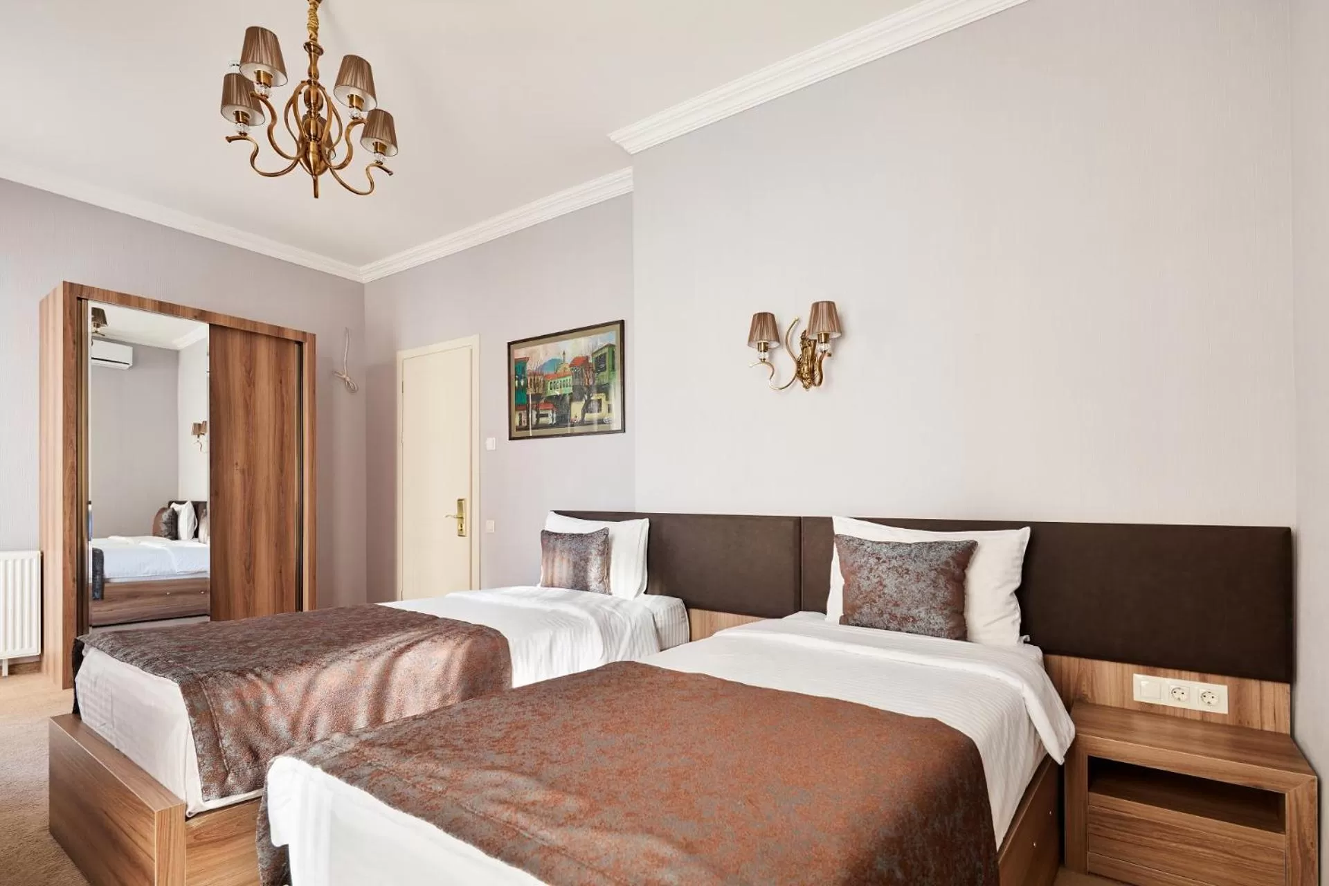 Photo of the whole room, Bed in Hotel Pushkin