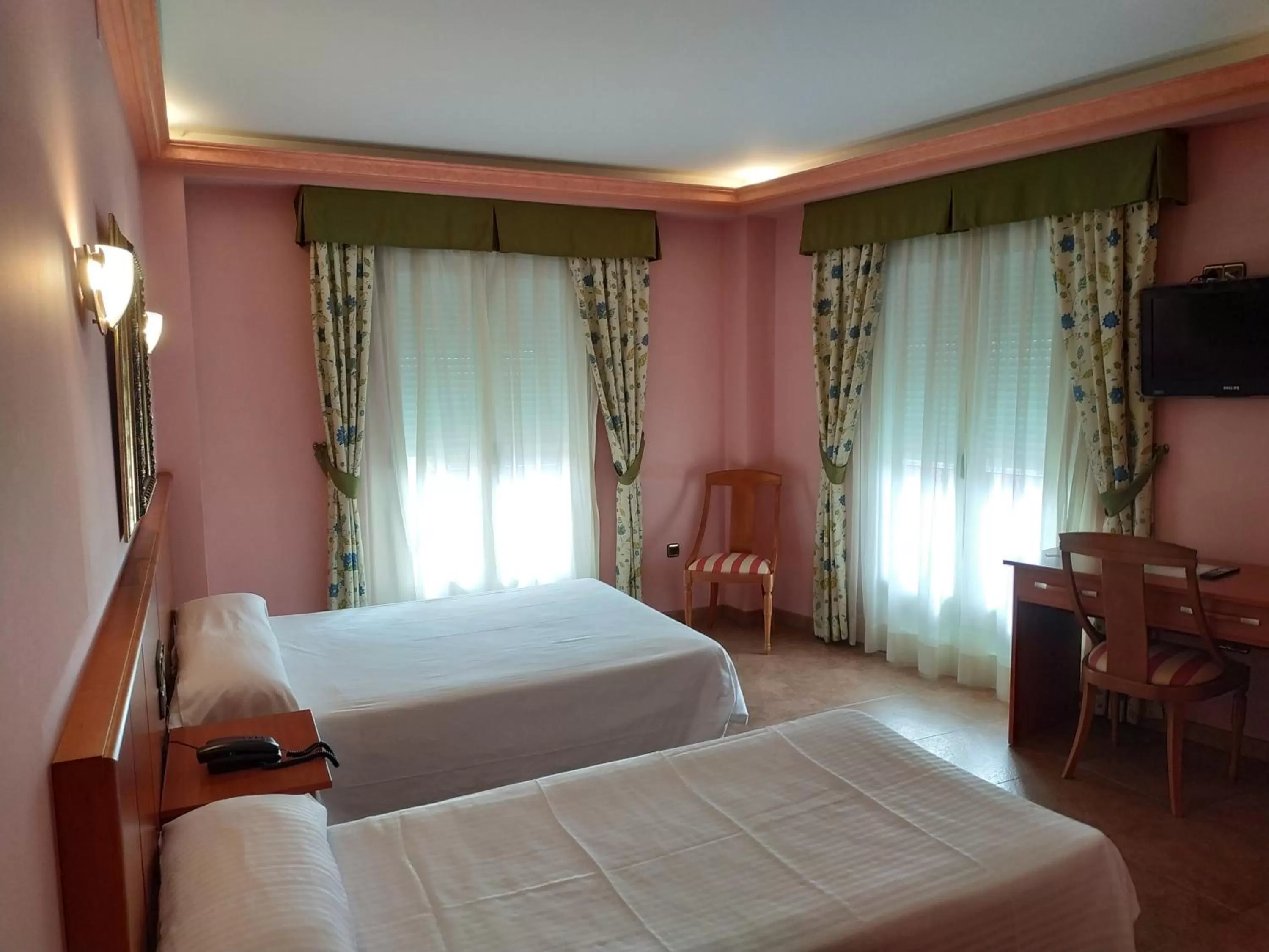 Bed in Hotel Real de Castilla