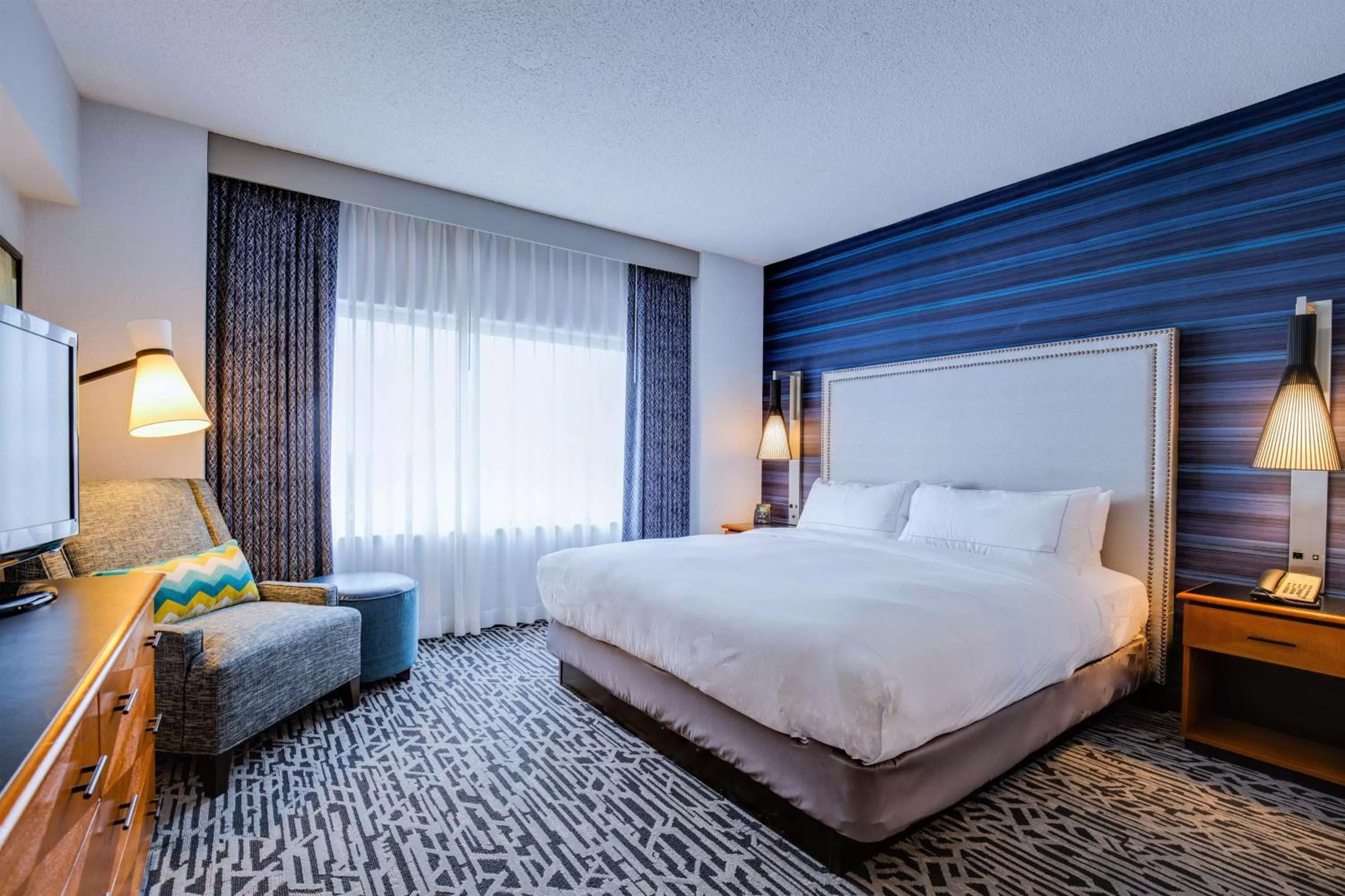 King Room - Disability Access with Roll In Shower in DoubleTree Suites by Hilton Hotel & Conference Center Chicago-Downers Grove