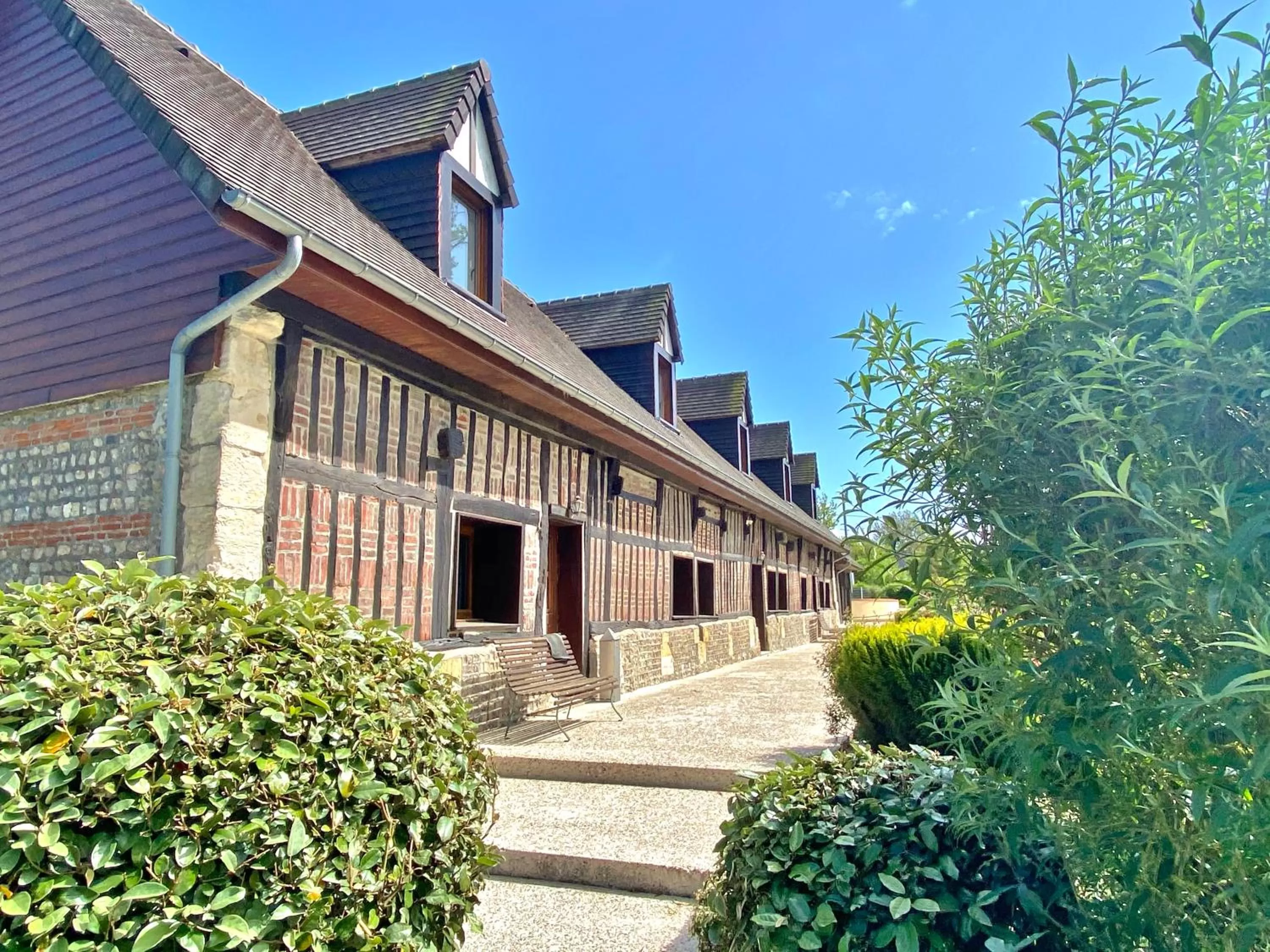 Property building in chambres et gites d'étretat