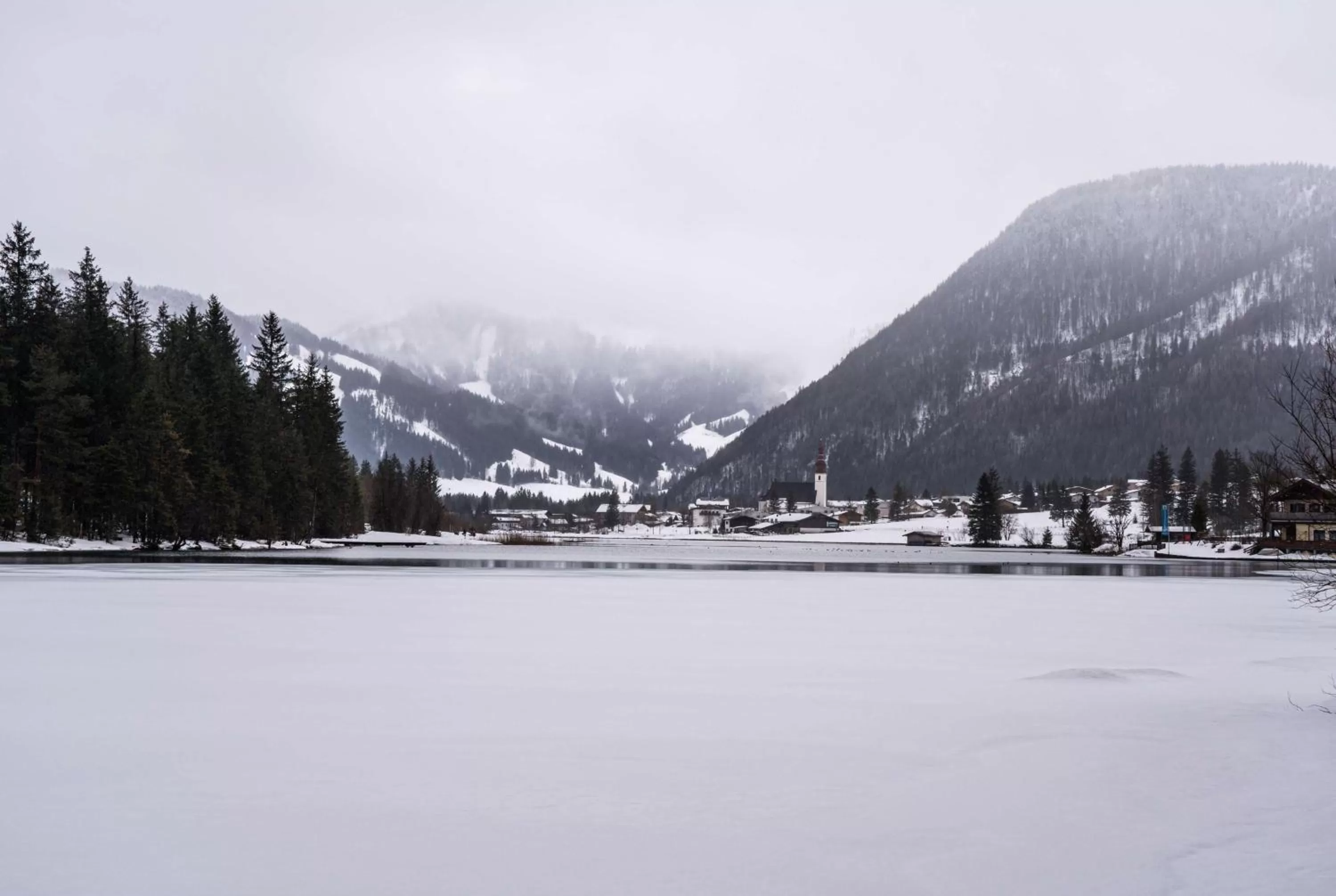 Nearby landmark in KUHOTEL by Rilano