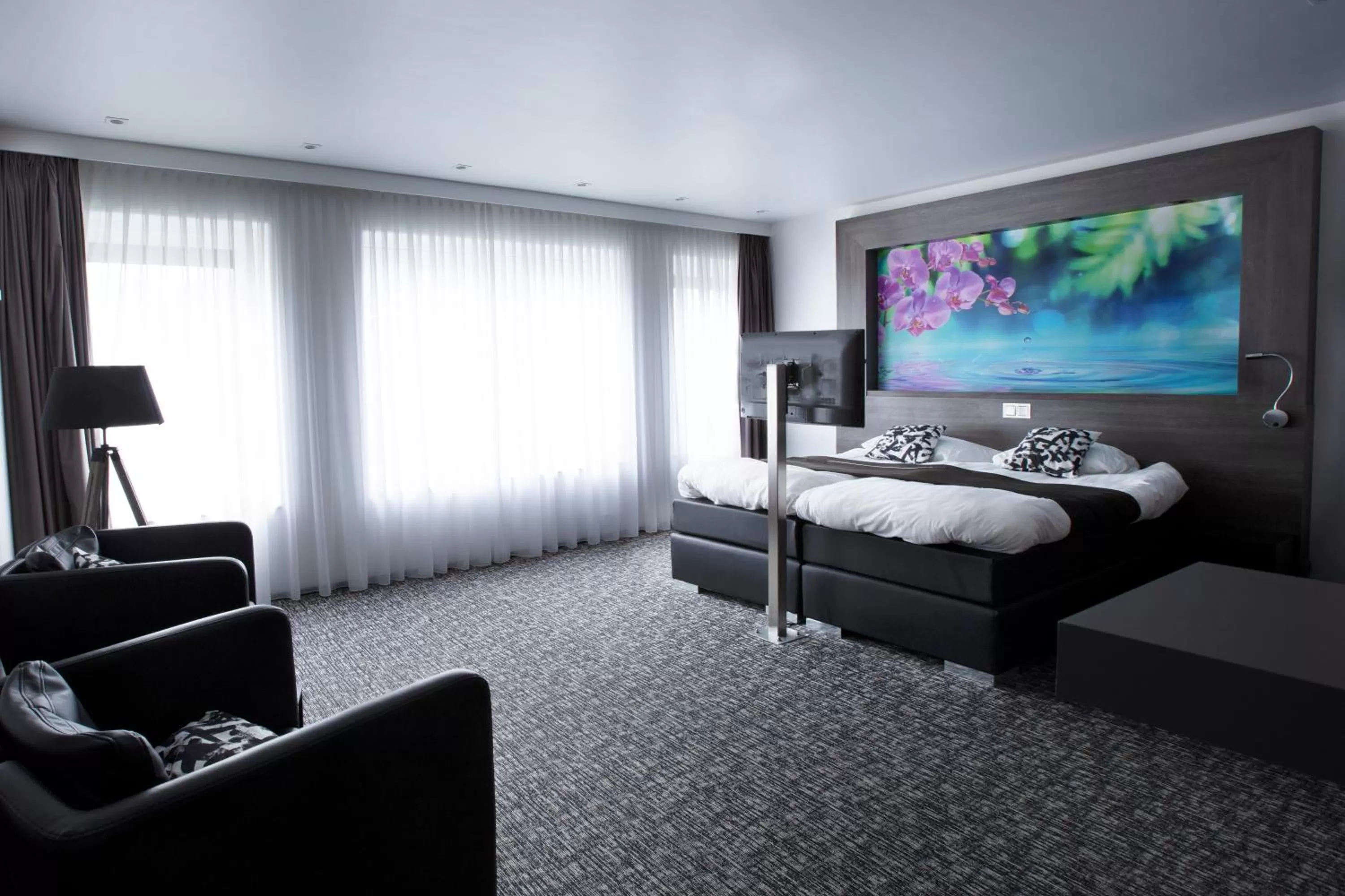 Bed in Apart! Food & Drinks Apartments