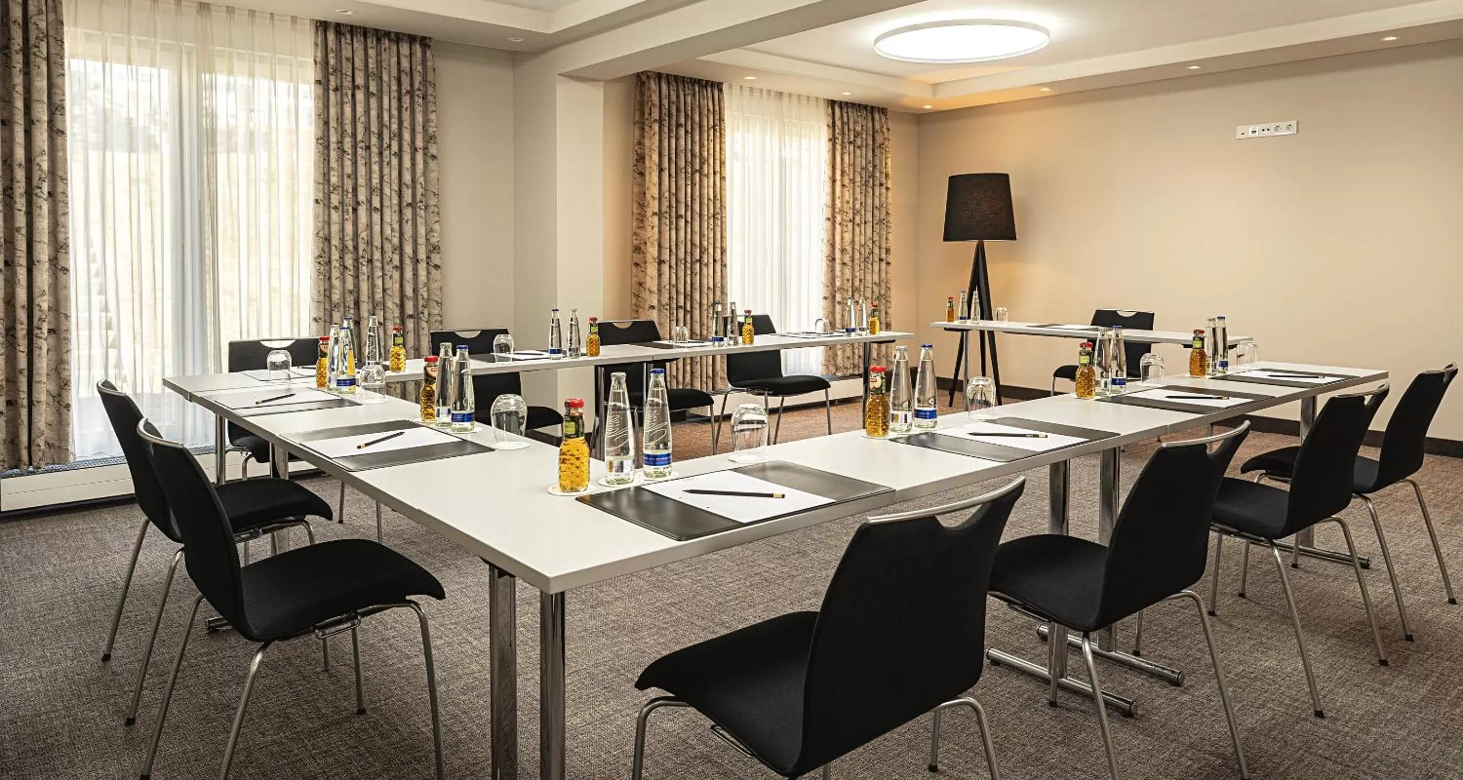 Business facilities in Victor's Residenz-Hotel Teistungenburg
