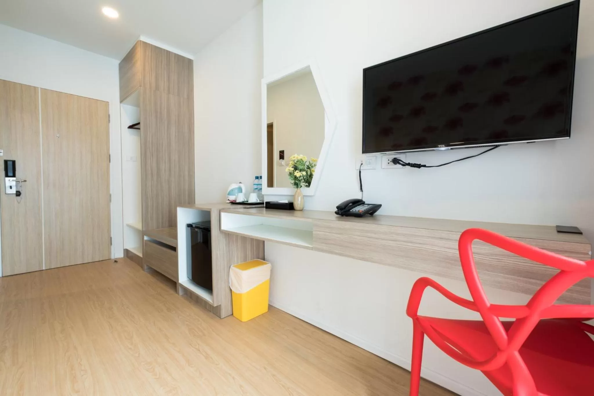 Communal lounge/ TV room in P Plus Hotel