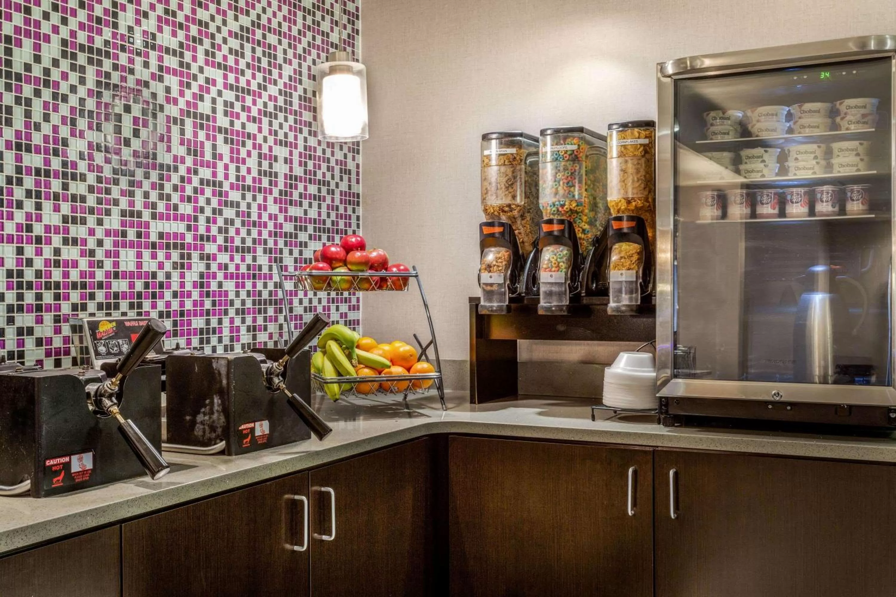 Restaurant/places to eat in La Quinta Inn by Wyndham Binghamton - Johnson City