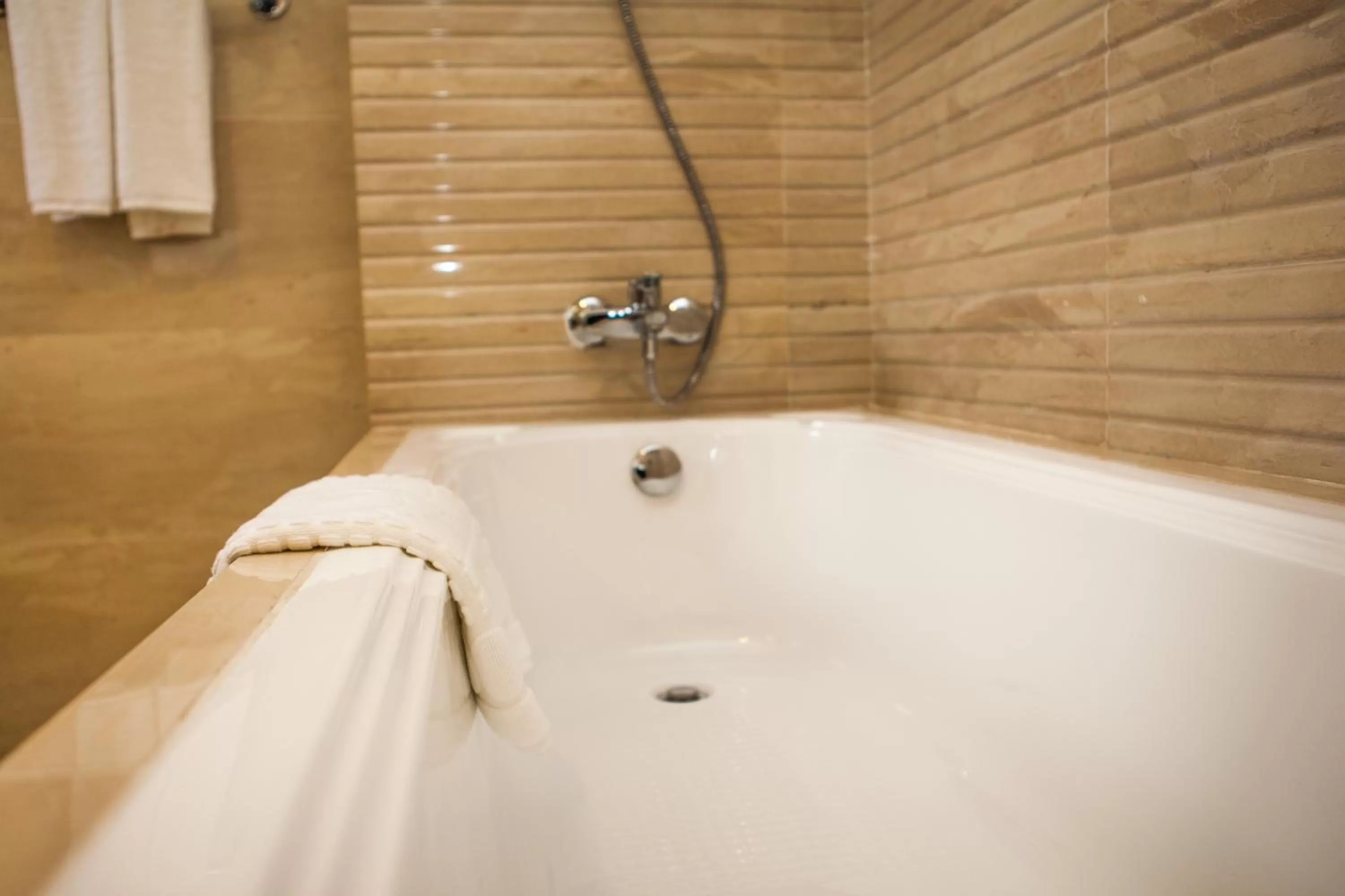 Bathroom in GSH Colombo