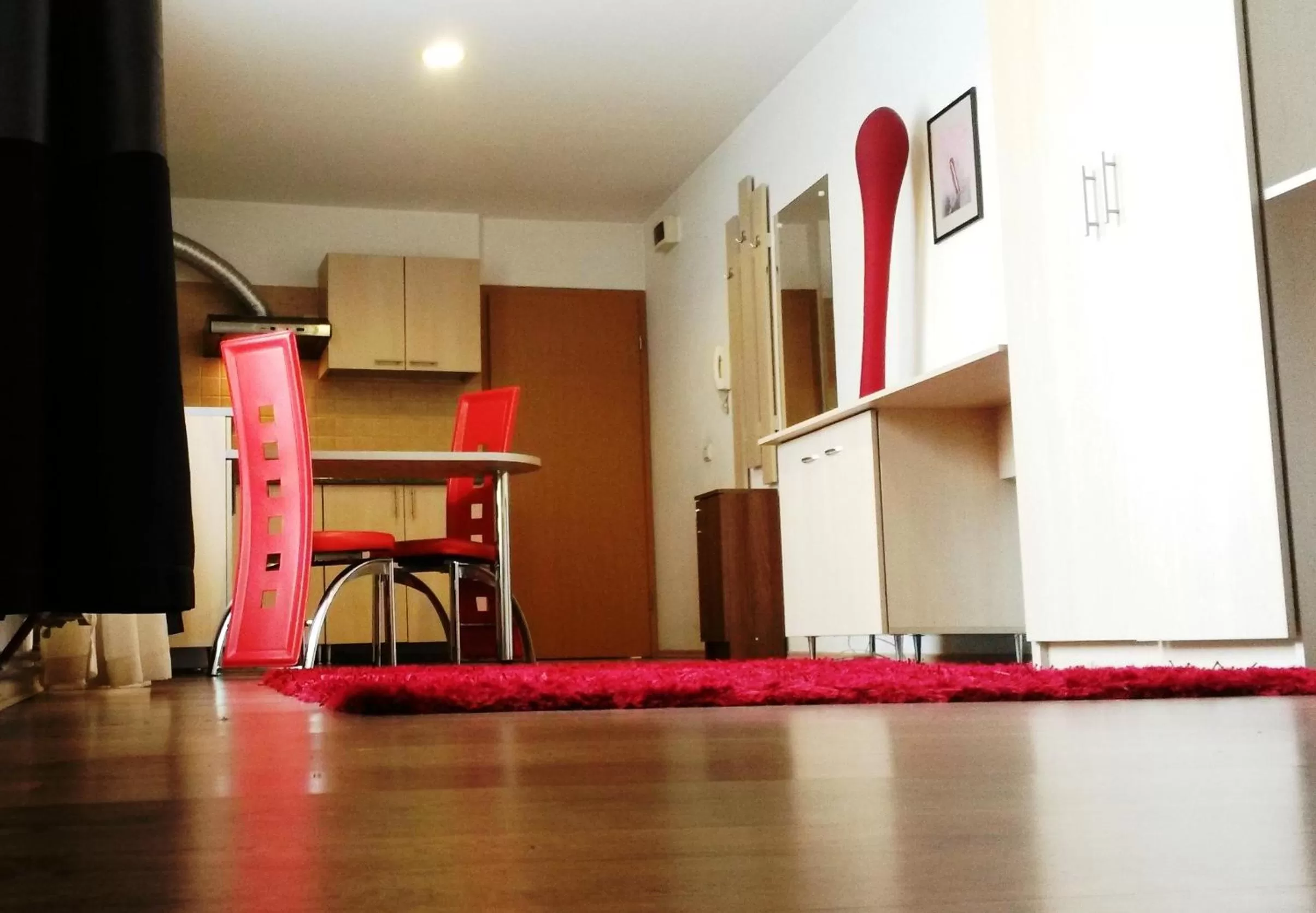 Photo of the whole room in Lucas 10 Apartments