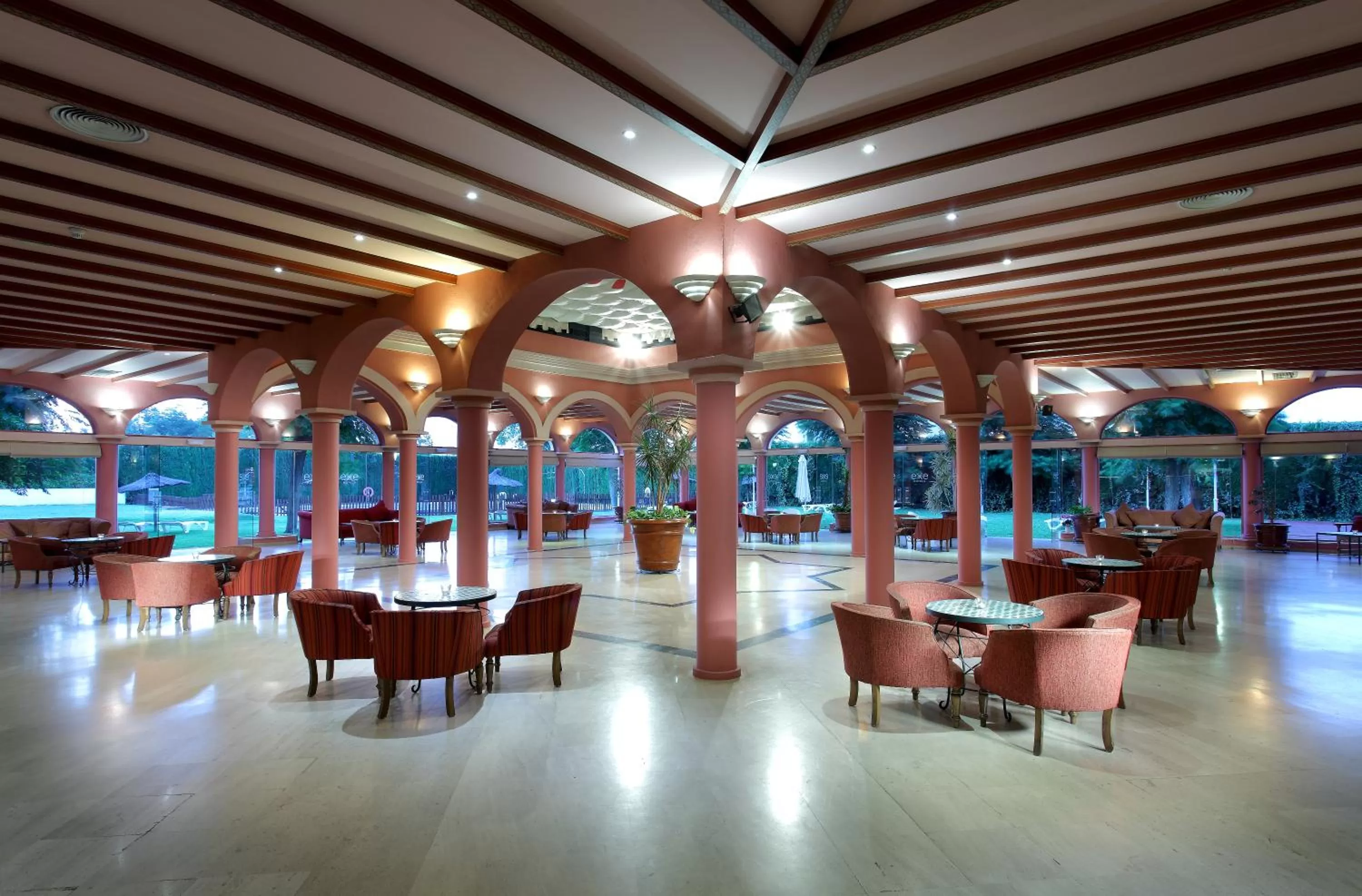 Lounge or bar in Exe Gran Hotel Solucar